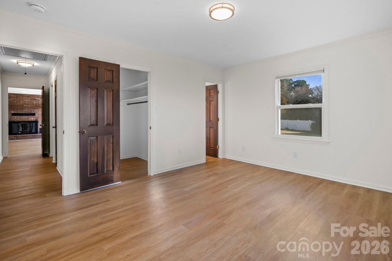 16808 Knoxwood Drive — Huntersville