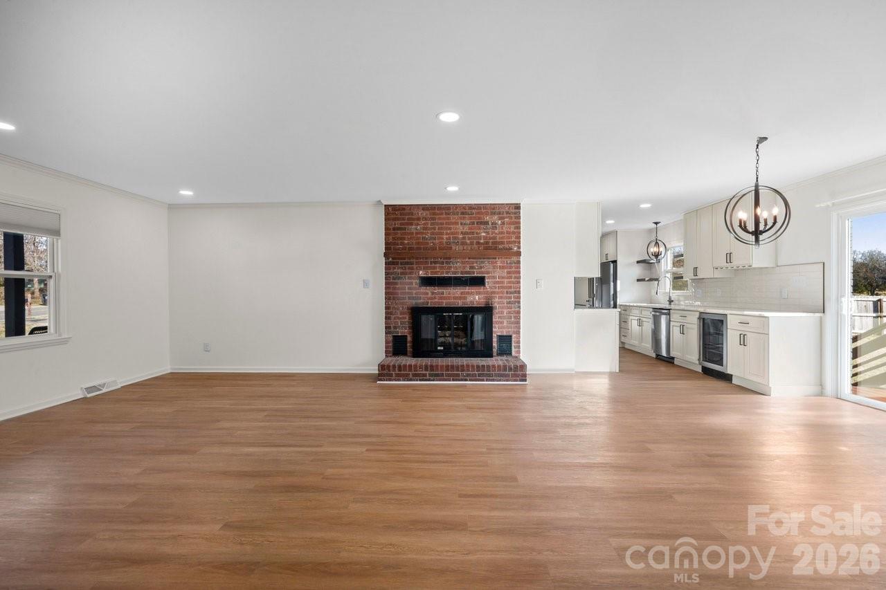 16808 Knoxwood Drive — Huntersville