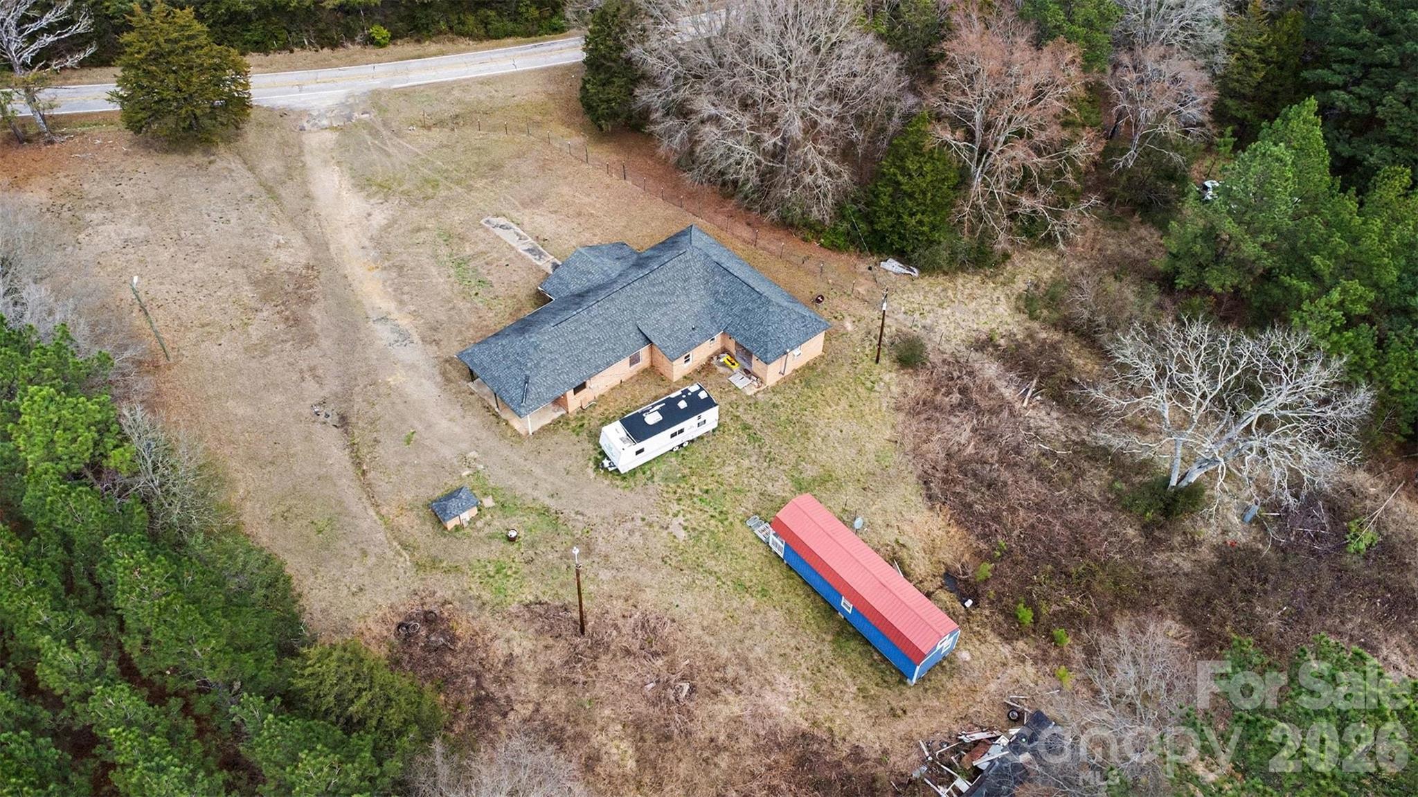 596 Armory Road — Chester