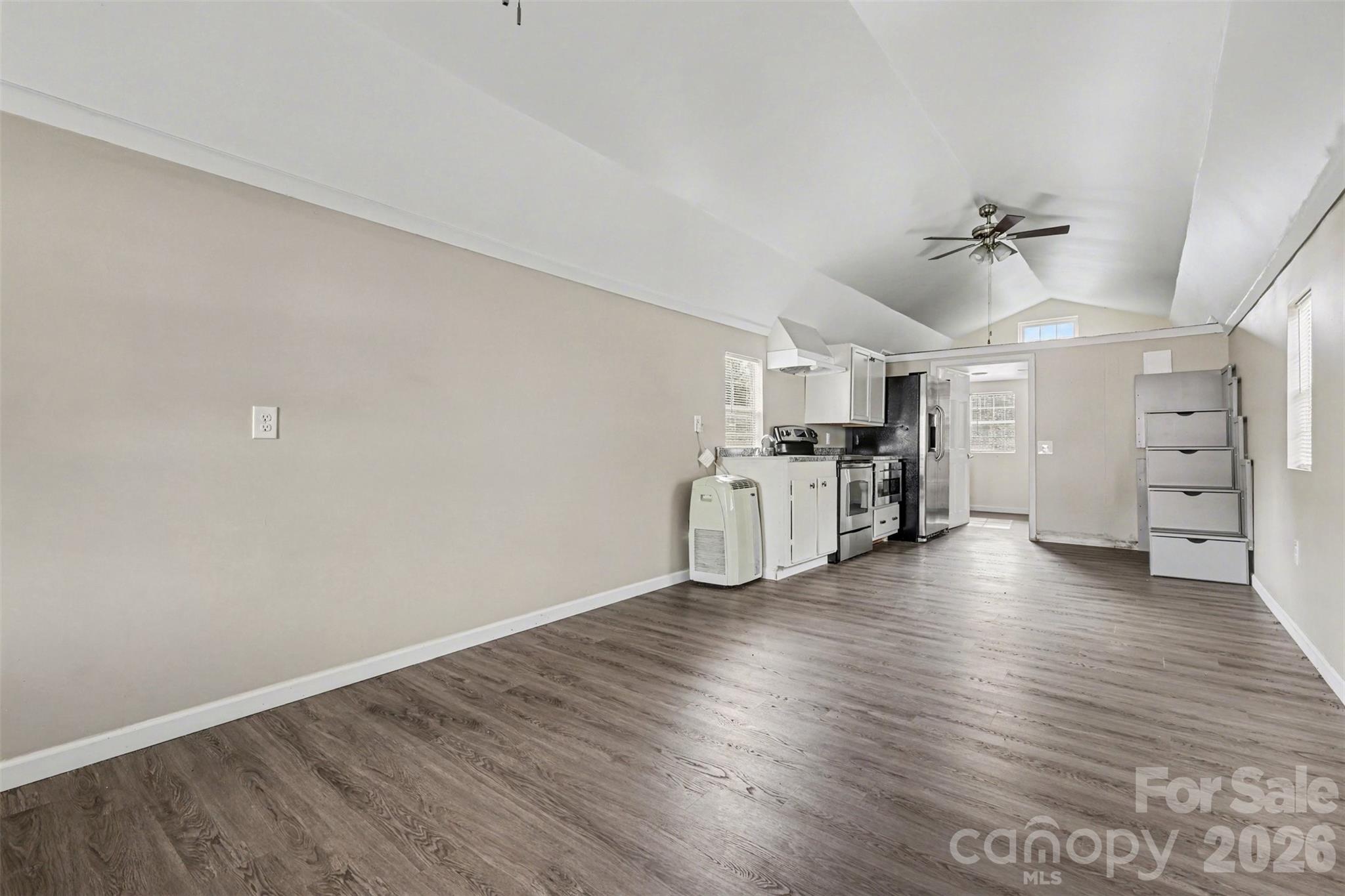 596 Armory Road — Chester