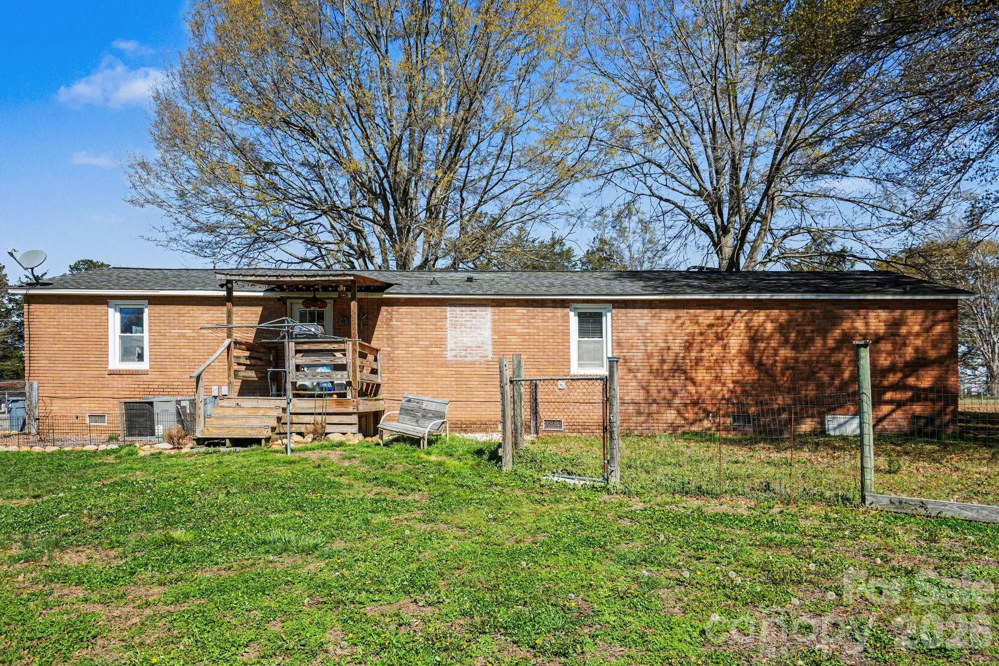 139 Blackburn Drive — Grover