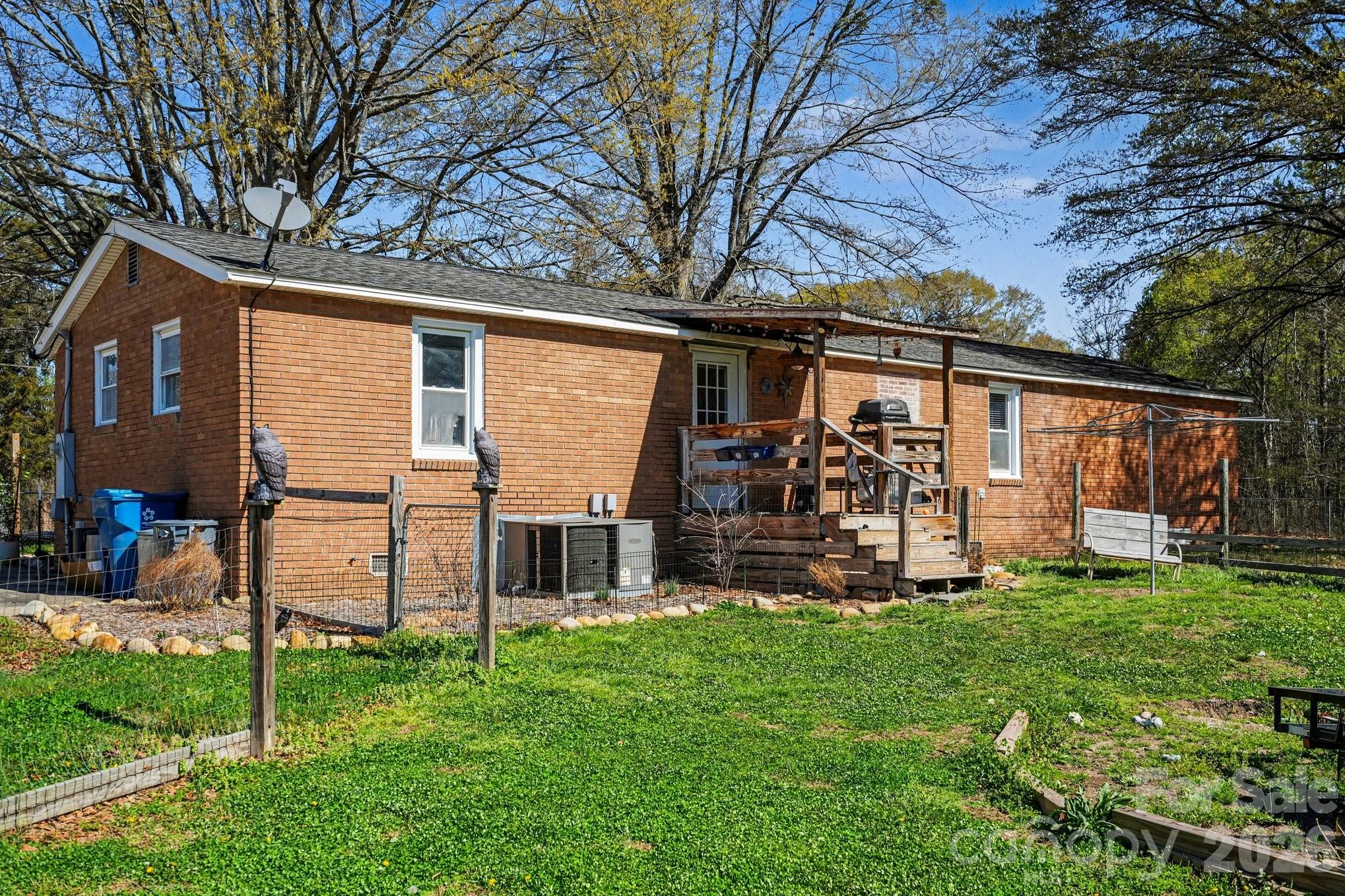 139 Blackburn Drive — Grover