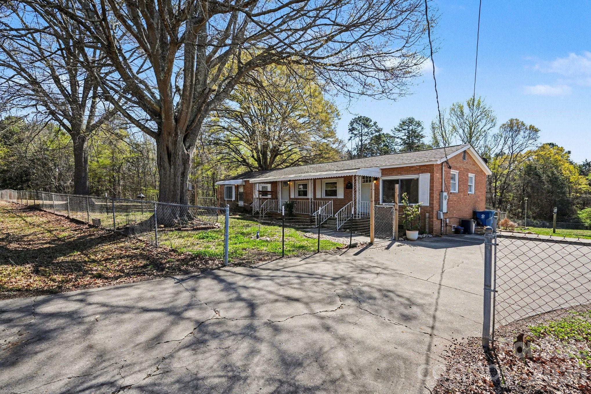 139 Blackburn Drive — Grover