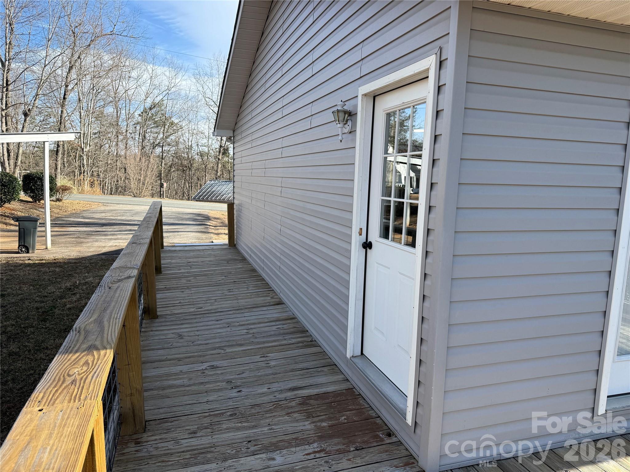 628 Hidden View Loop — Marion