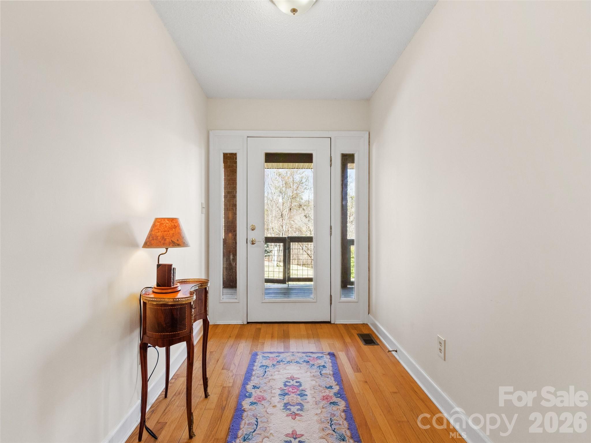 126 Hillcrest Drive — Barnardsville