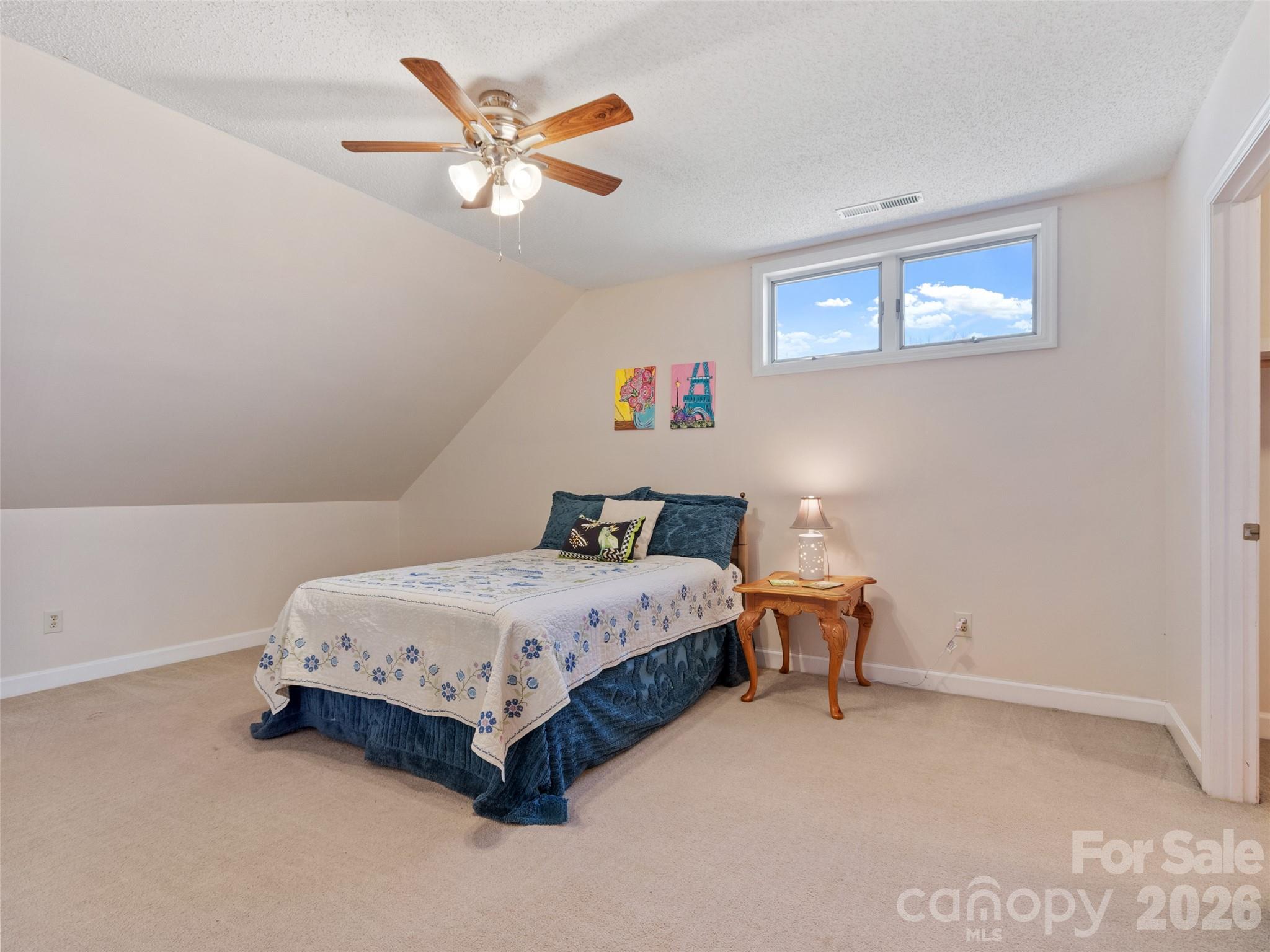 126 Hillcrest Drive — Barnardsville