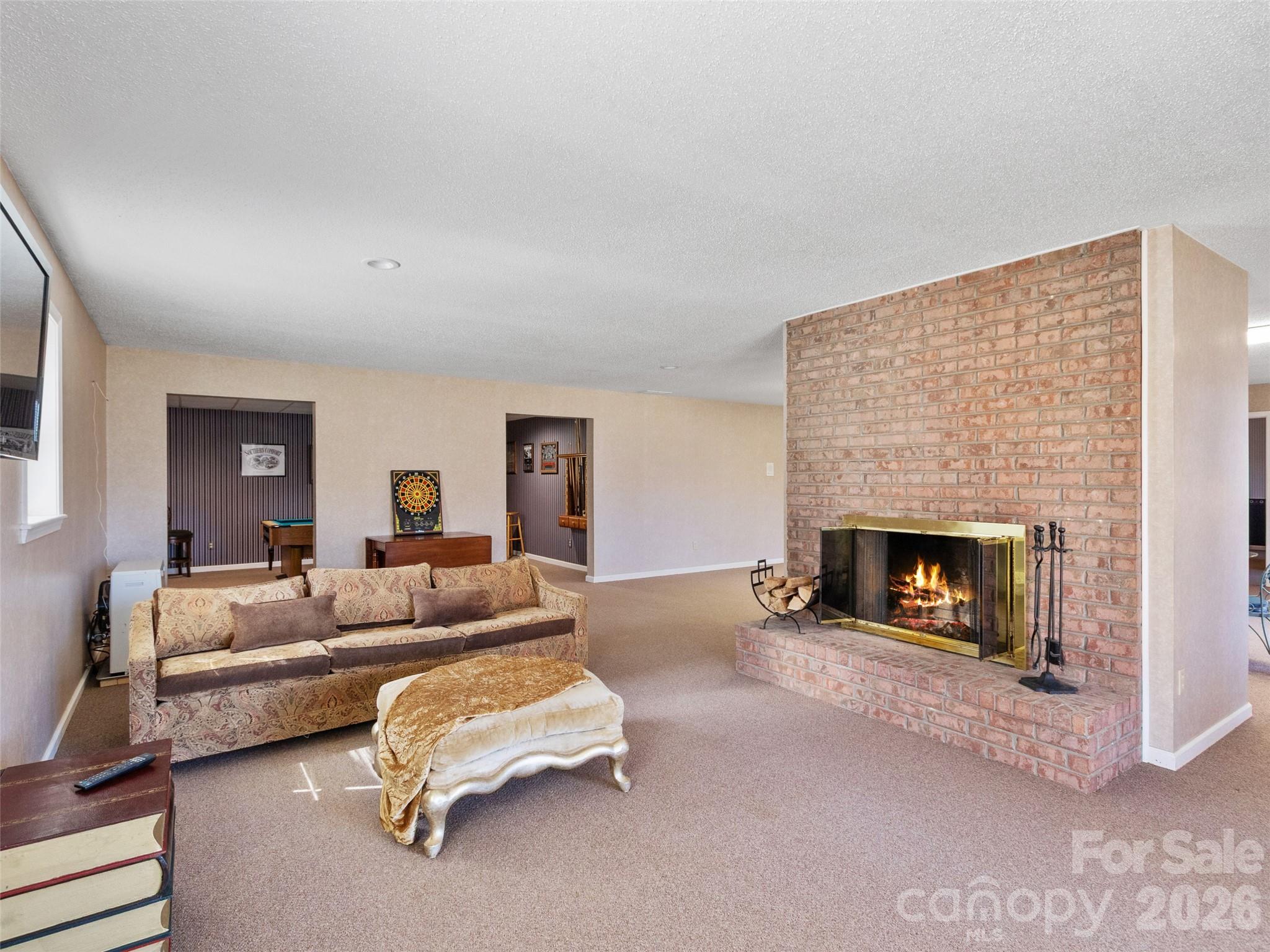 126 Hillcrest Drive — Barnardsville