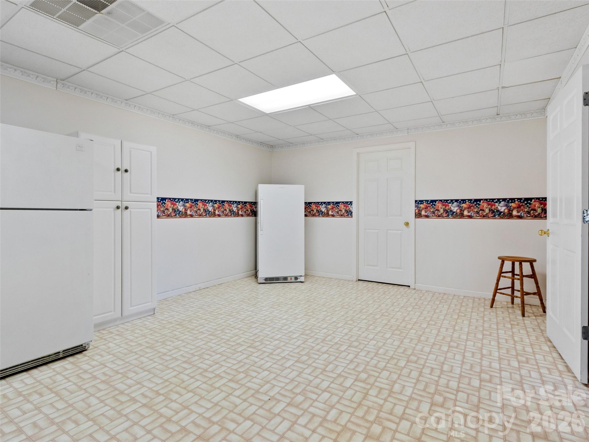 126 Hillcrest Drive — Barnardsville