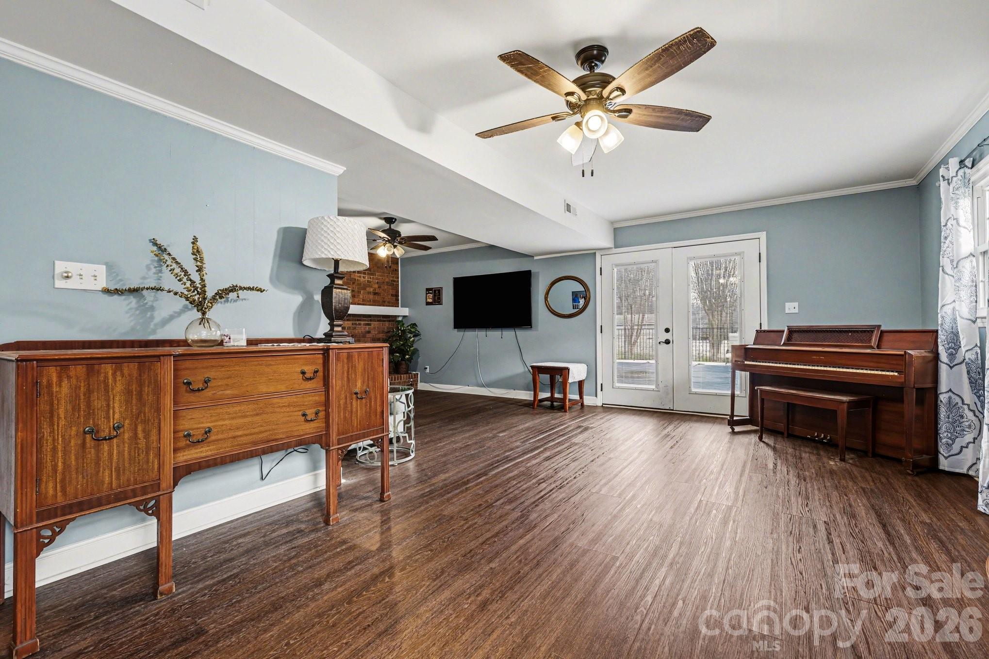 1223 Pinedale Road — Lancaster