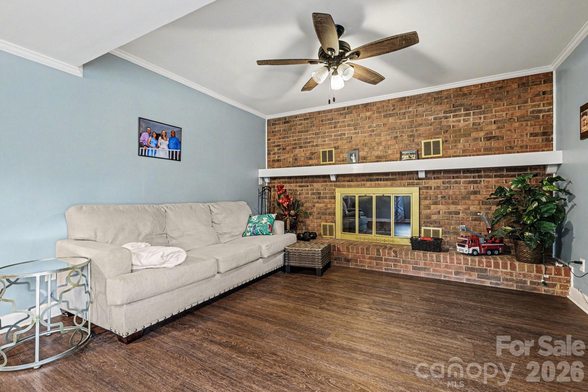 1223 Pinedale Road — Lancaster