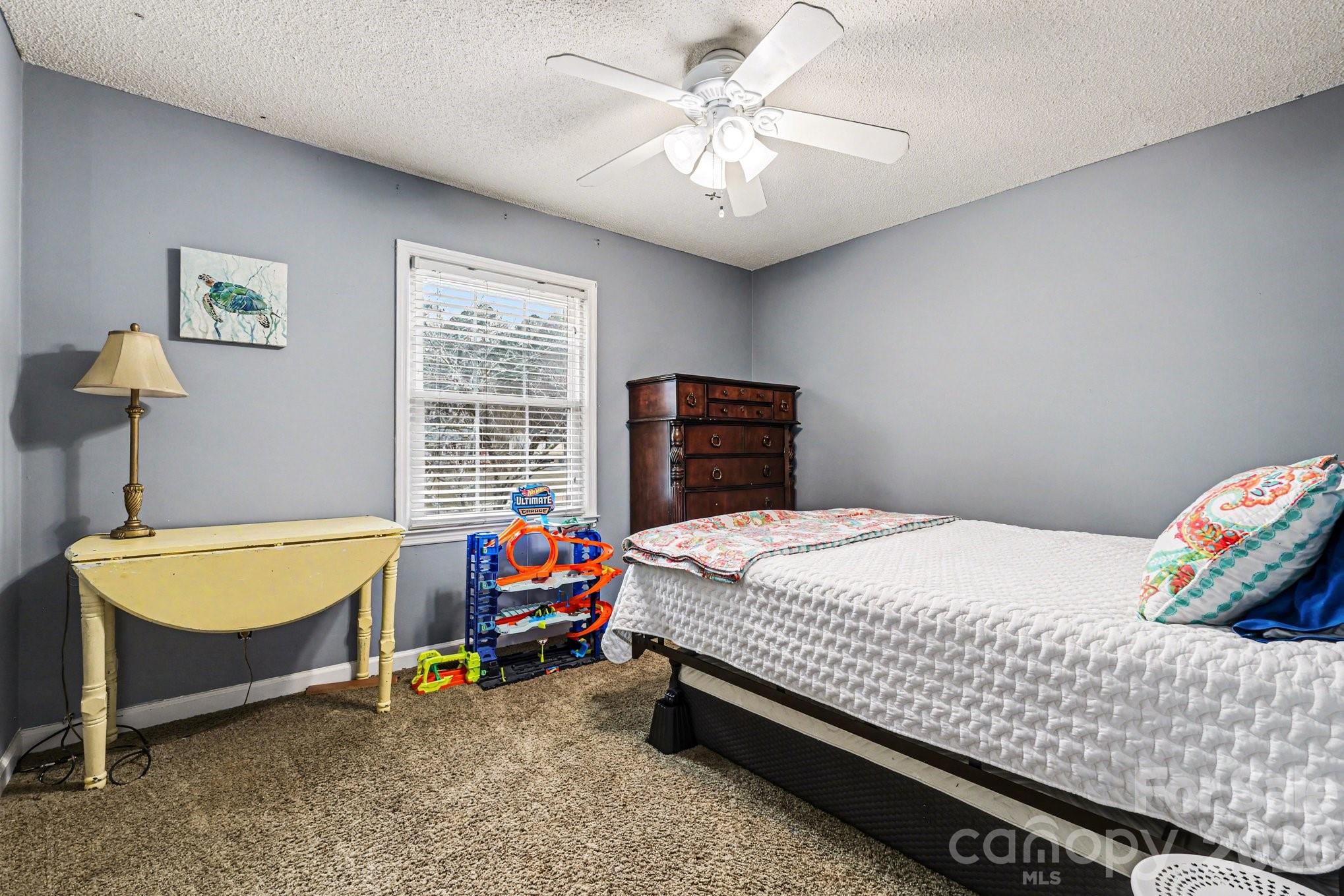 1223 Pinedale Road — Lancaster
