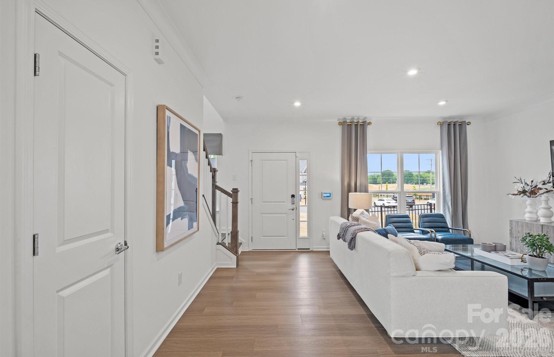 2104 Cobble Court — Monroe