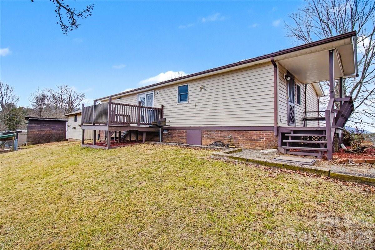170 Styles Road — Burnsville