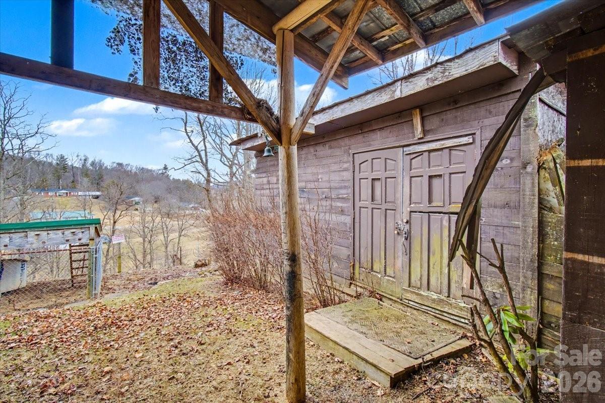 170 Styles Road — Burnsville