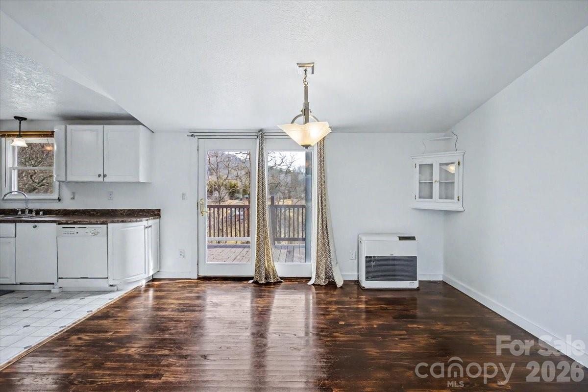 170 Styles Road — Burnsville