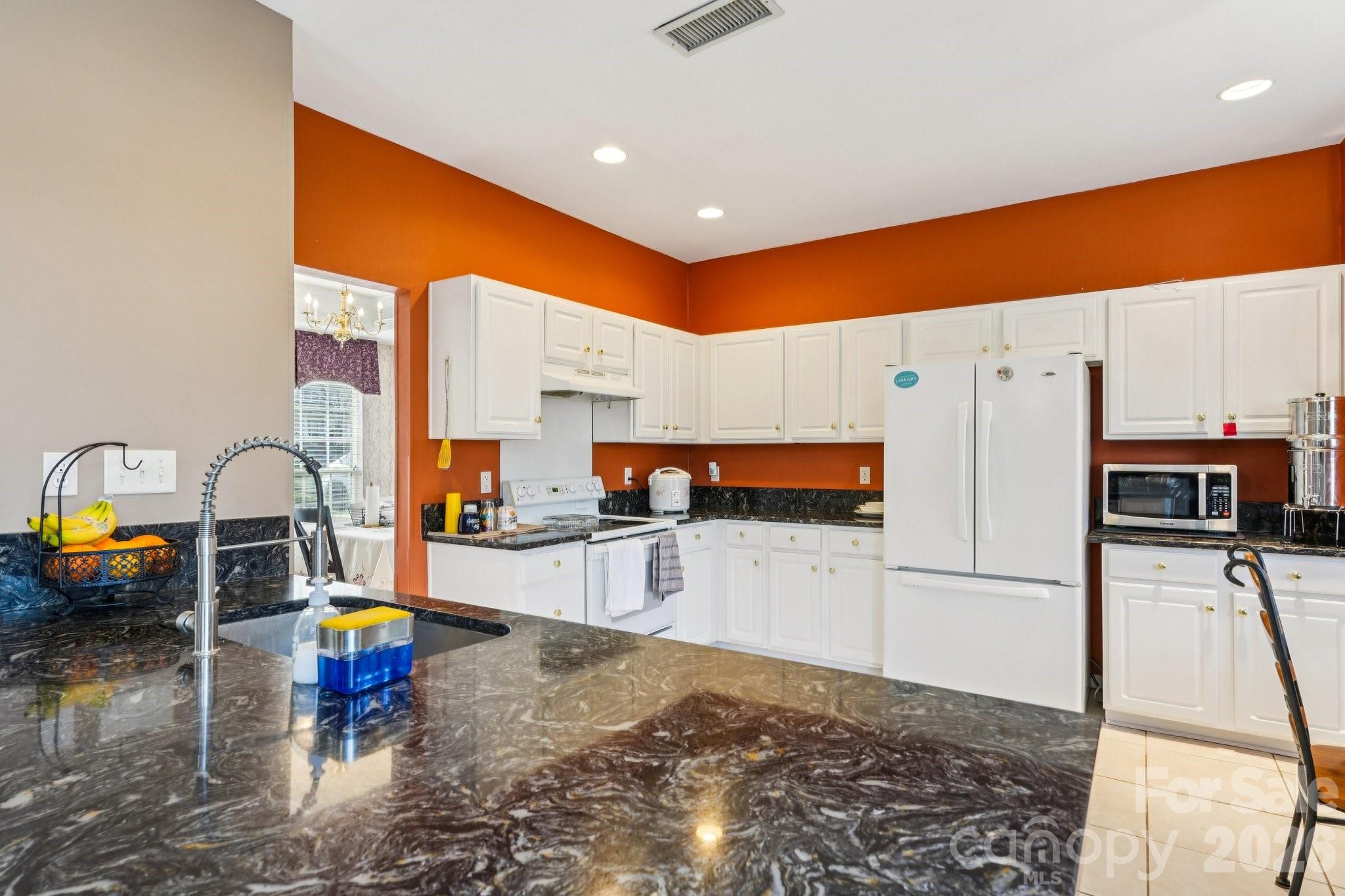 9533 Autumn Applause Drive — Charlotte