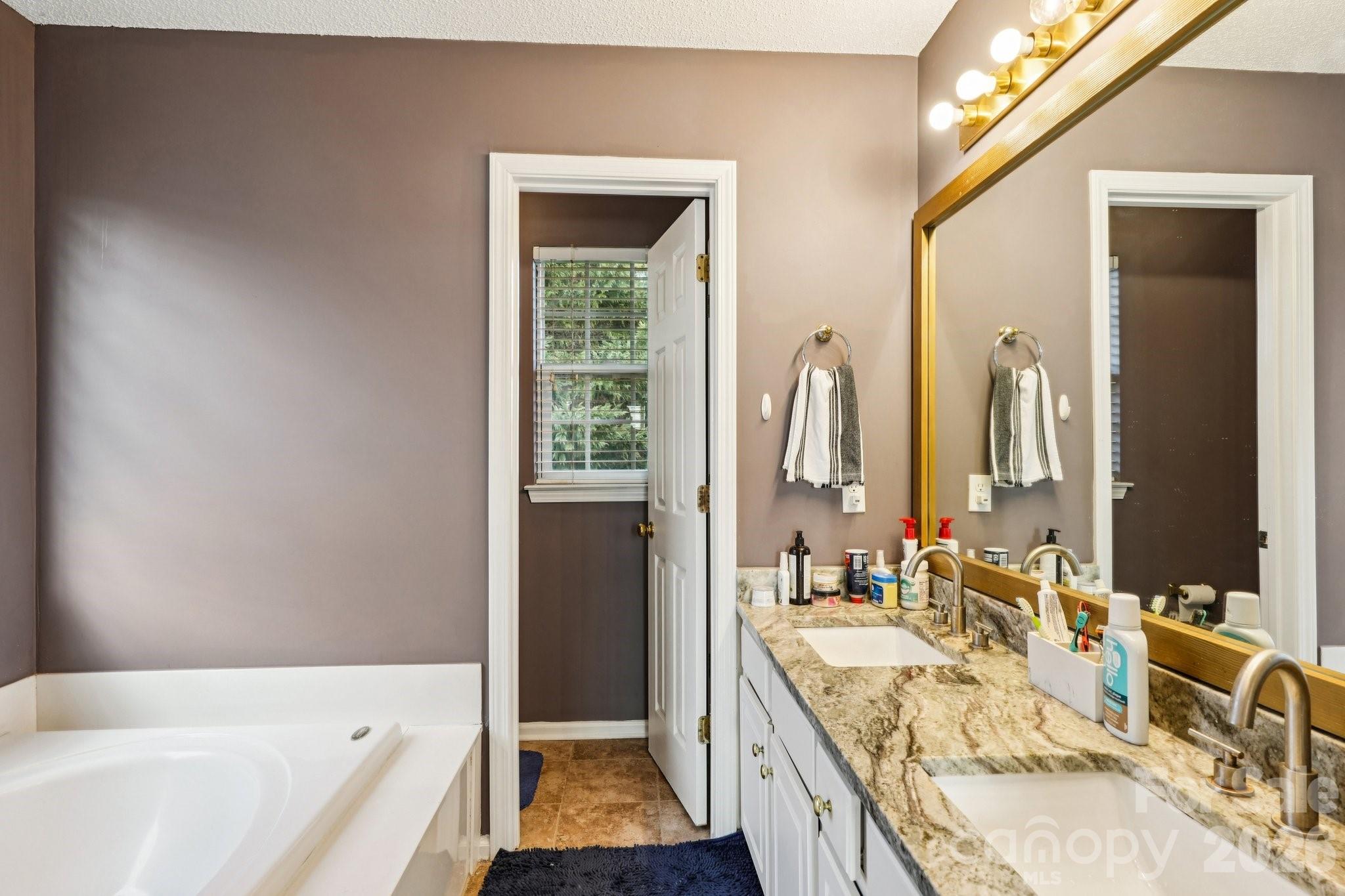 9533 Autumn Applause Drive — Charlotte