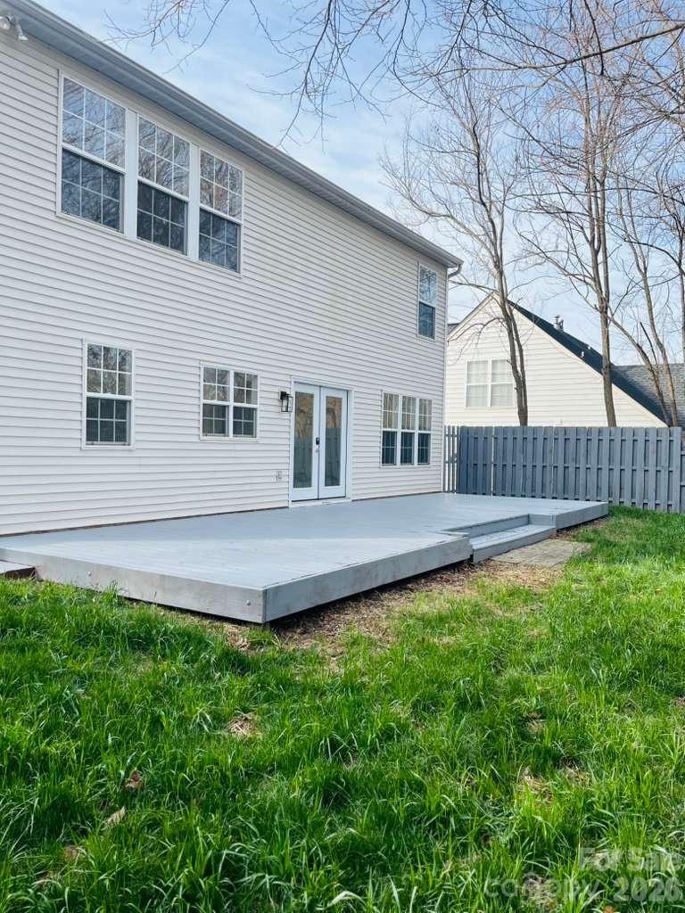 9341 Stawell Drive — Huntersville
