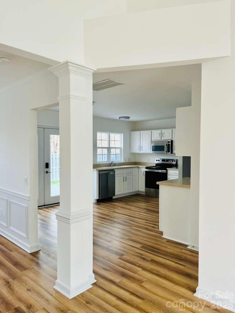 9341 Stawell Drive — Huntersville