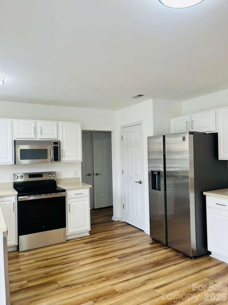 9341 Stawell Drive — Huntersville
