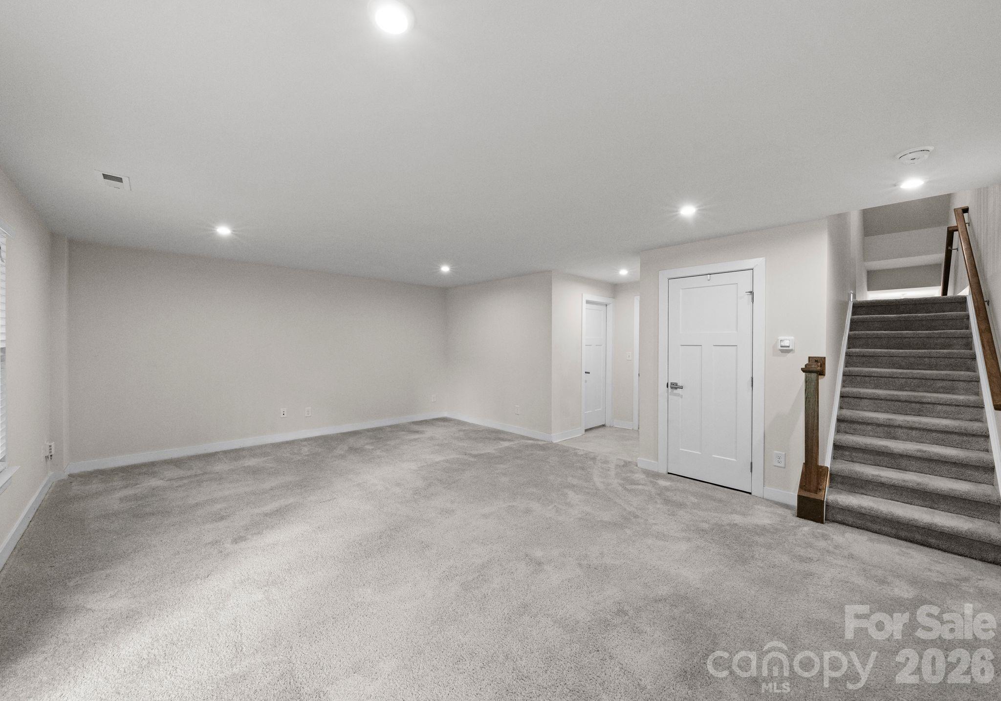 1835 Shumard Lane — Charlotte