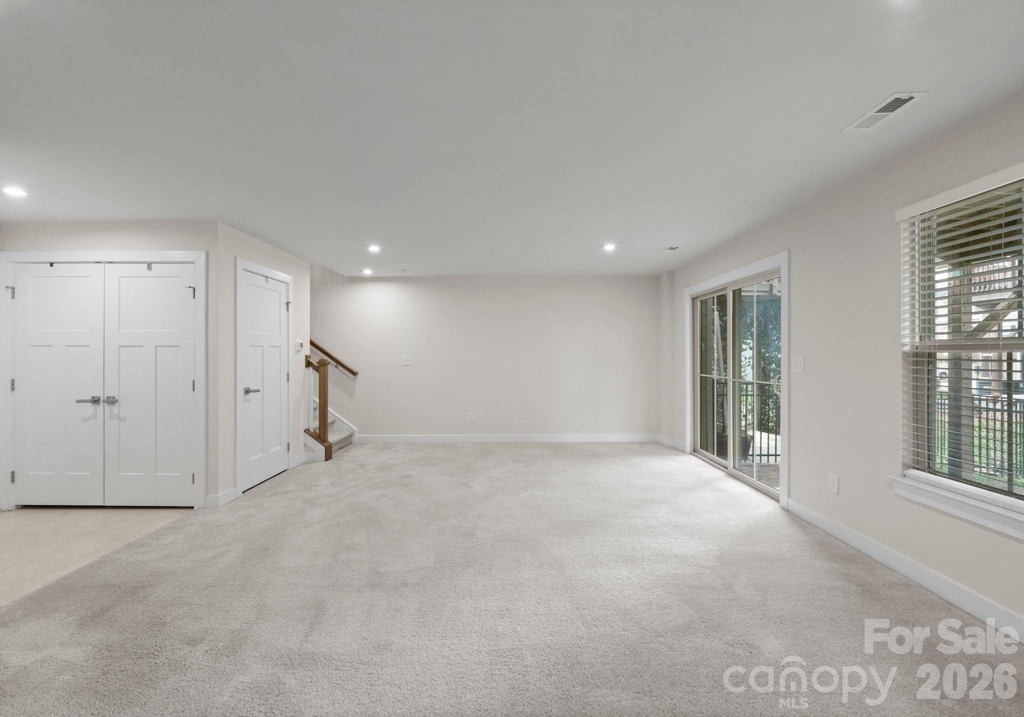 1835 Shumard Lane — Charlotte