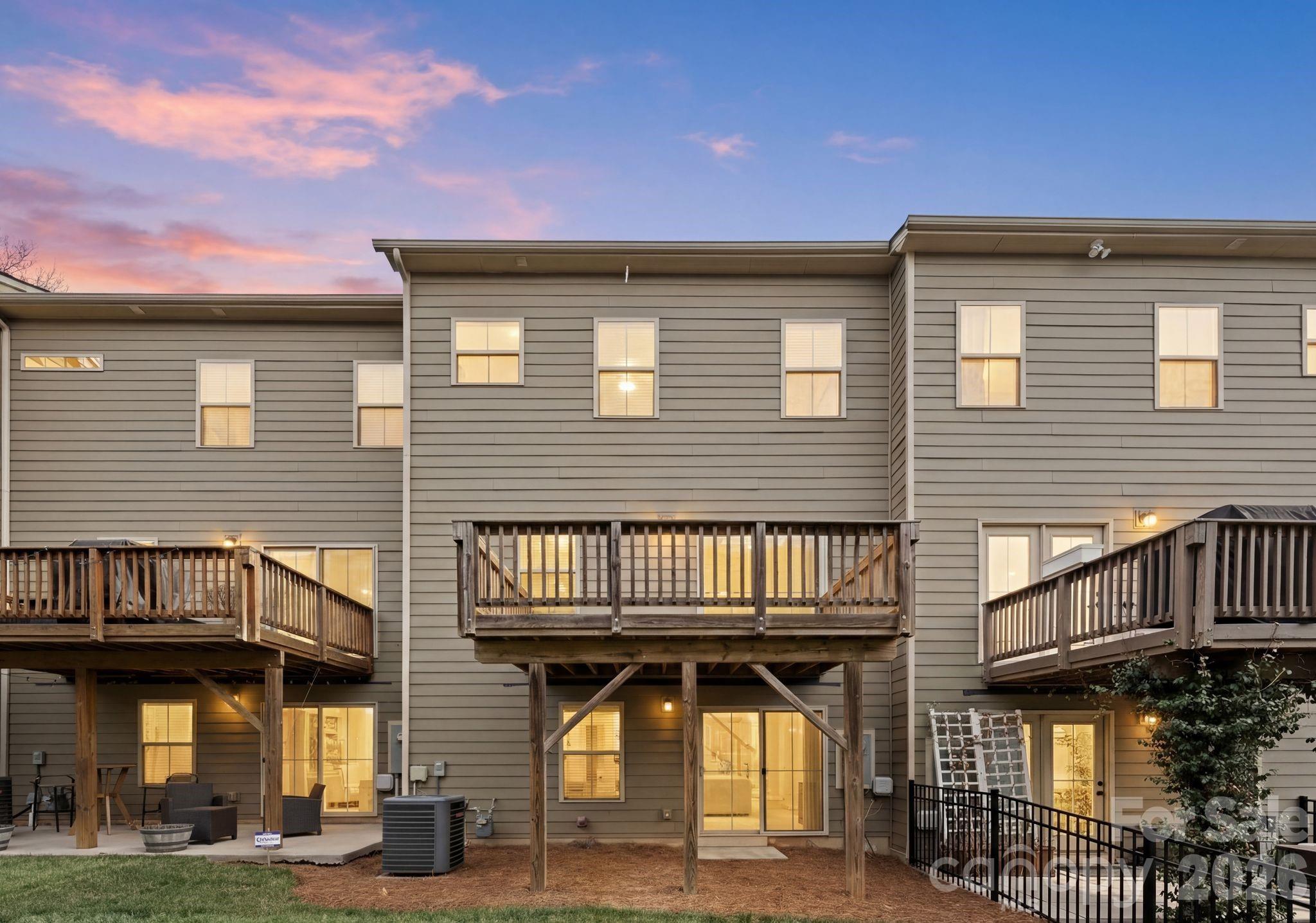 1835 Shumard Lane — Charlotte