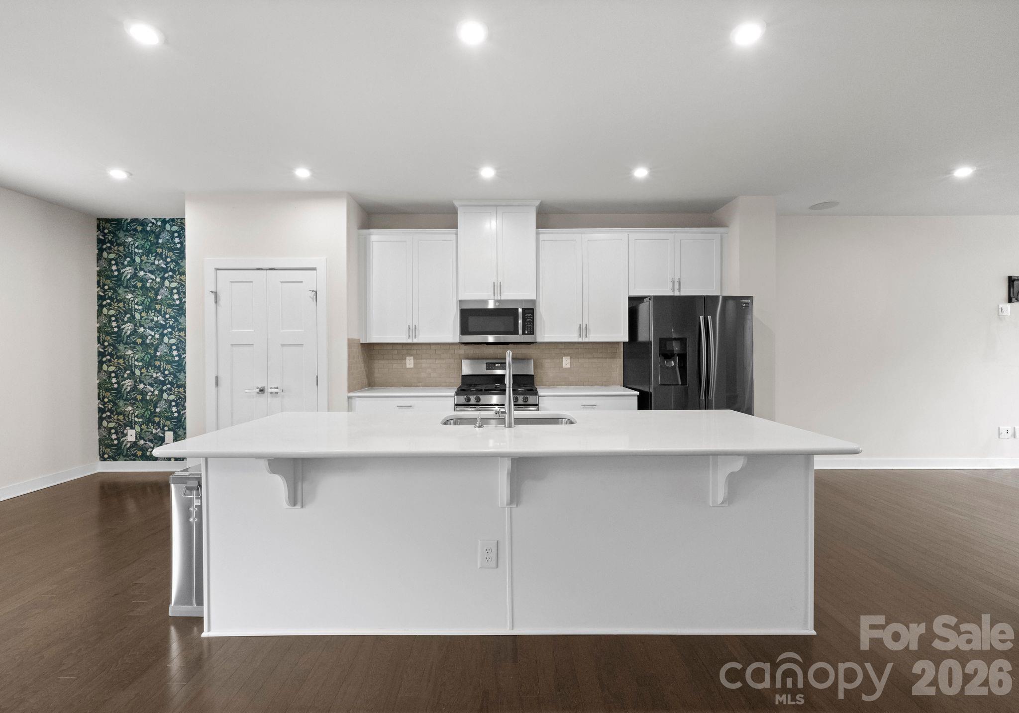 1835 Shumard Lane — Charlotte