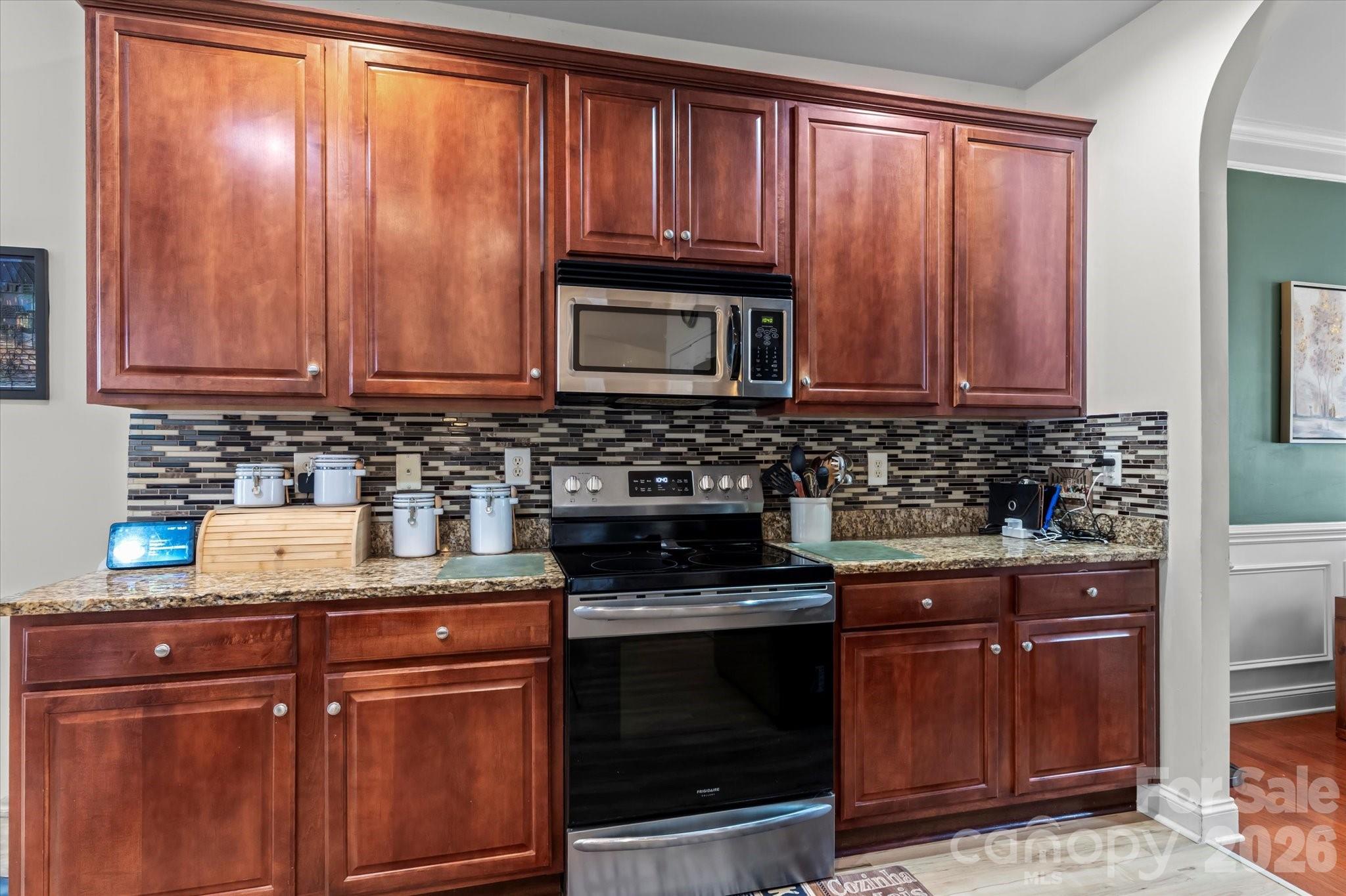 186 Autumn Frost Avenue — Statesville