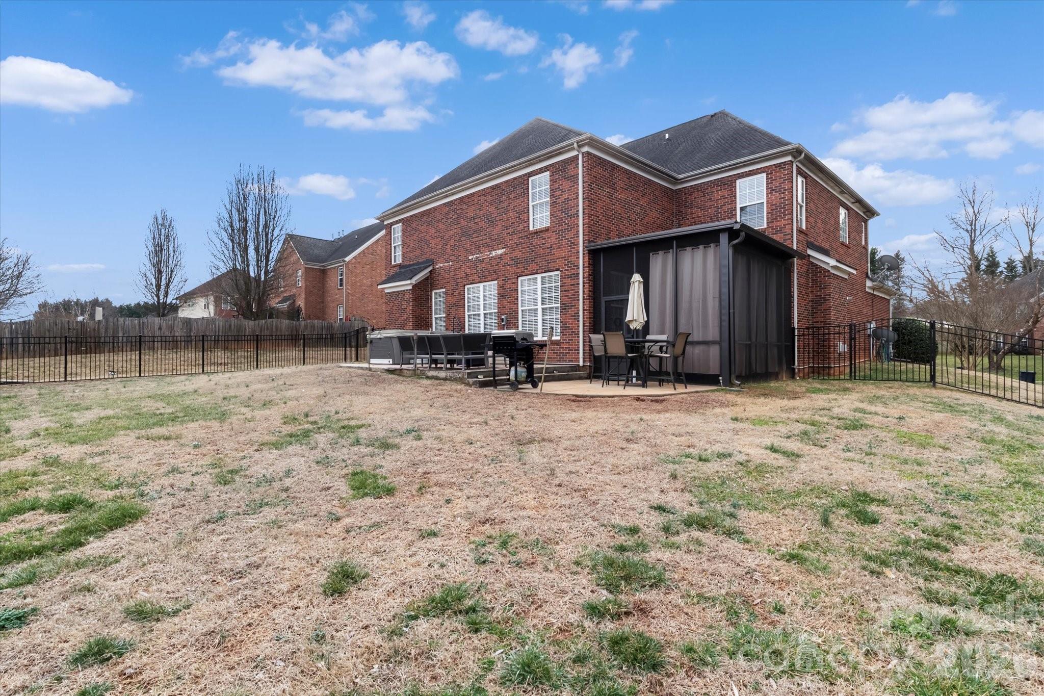 186 Autumn Frost Avenue — Statesville