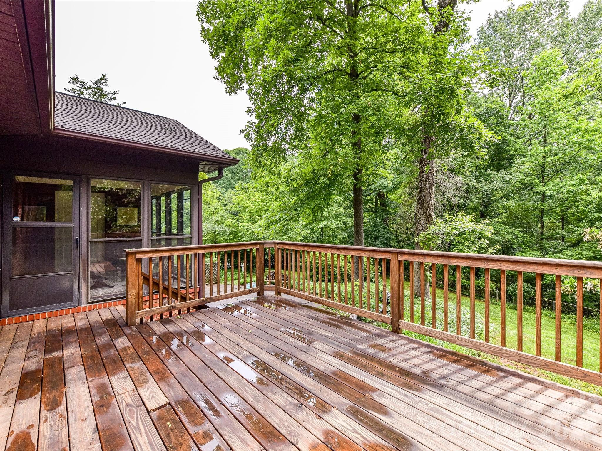 2401 Wensley Drive — Charlotte