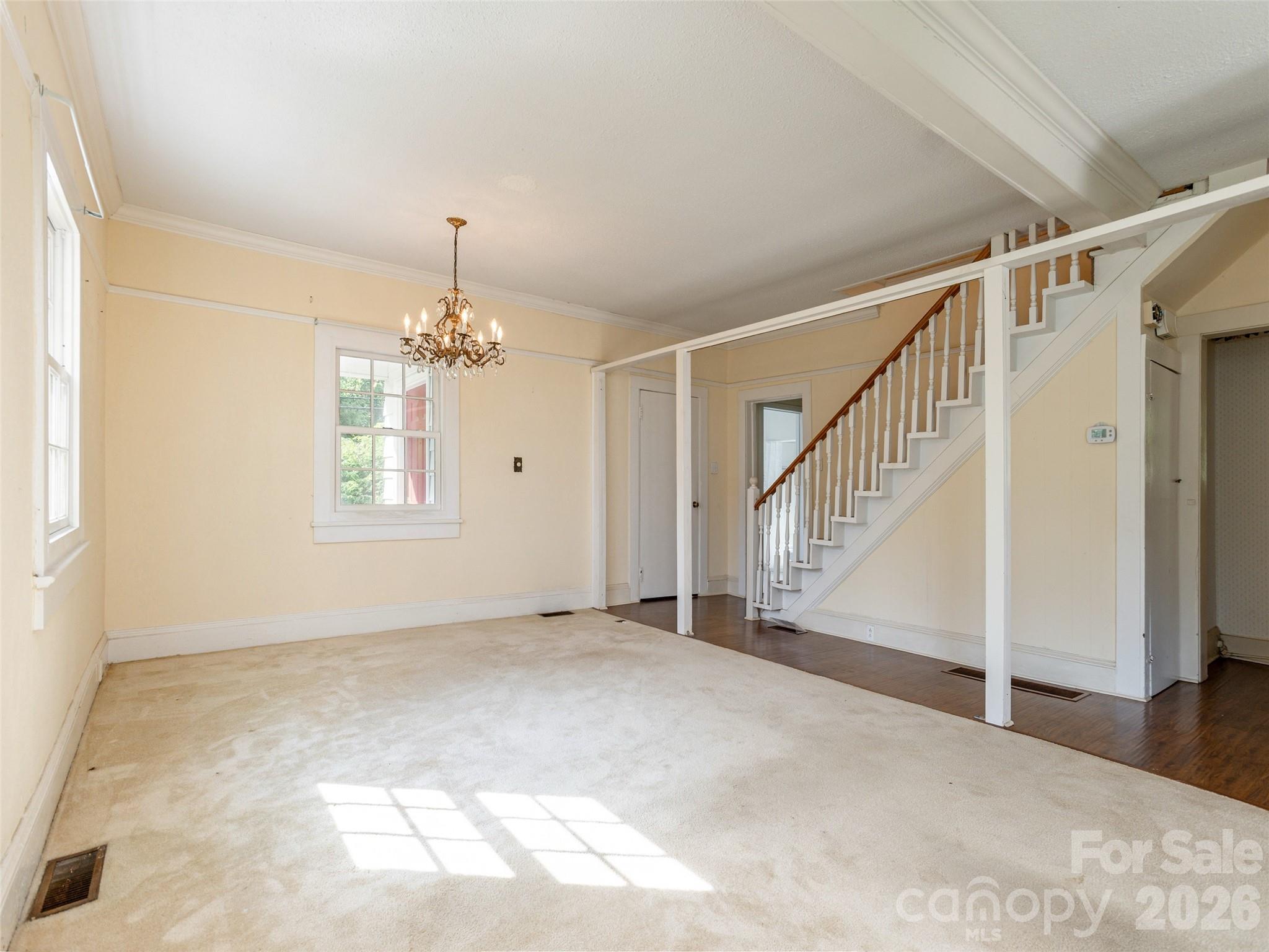 34 Lockhart Road — Tryon