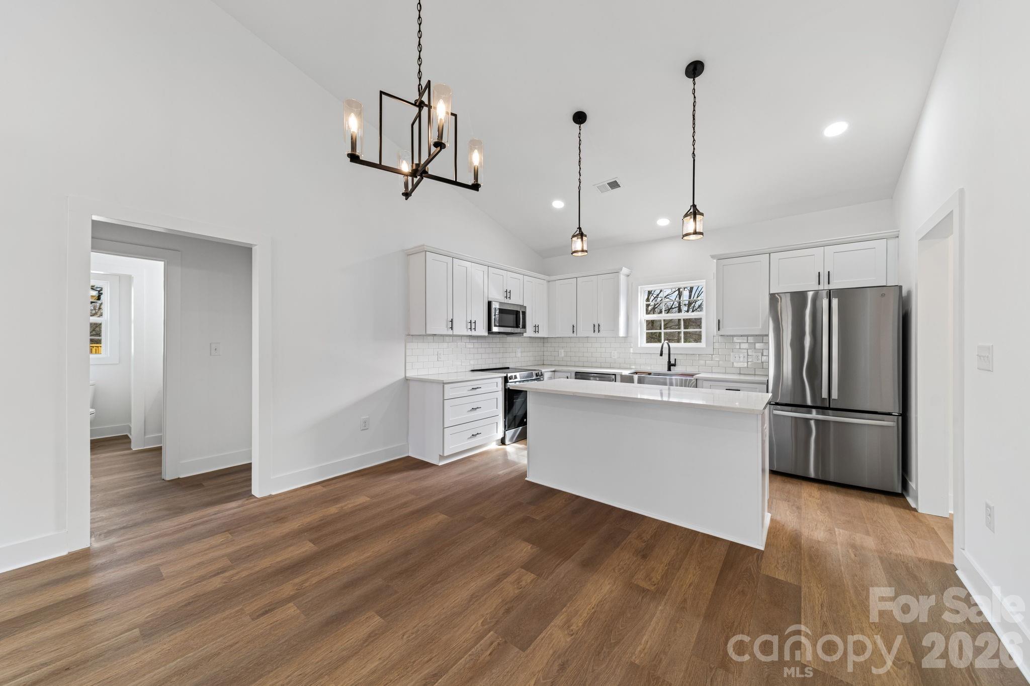 412 S Hill Street — Gastonia