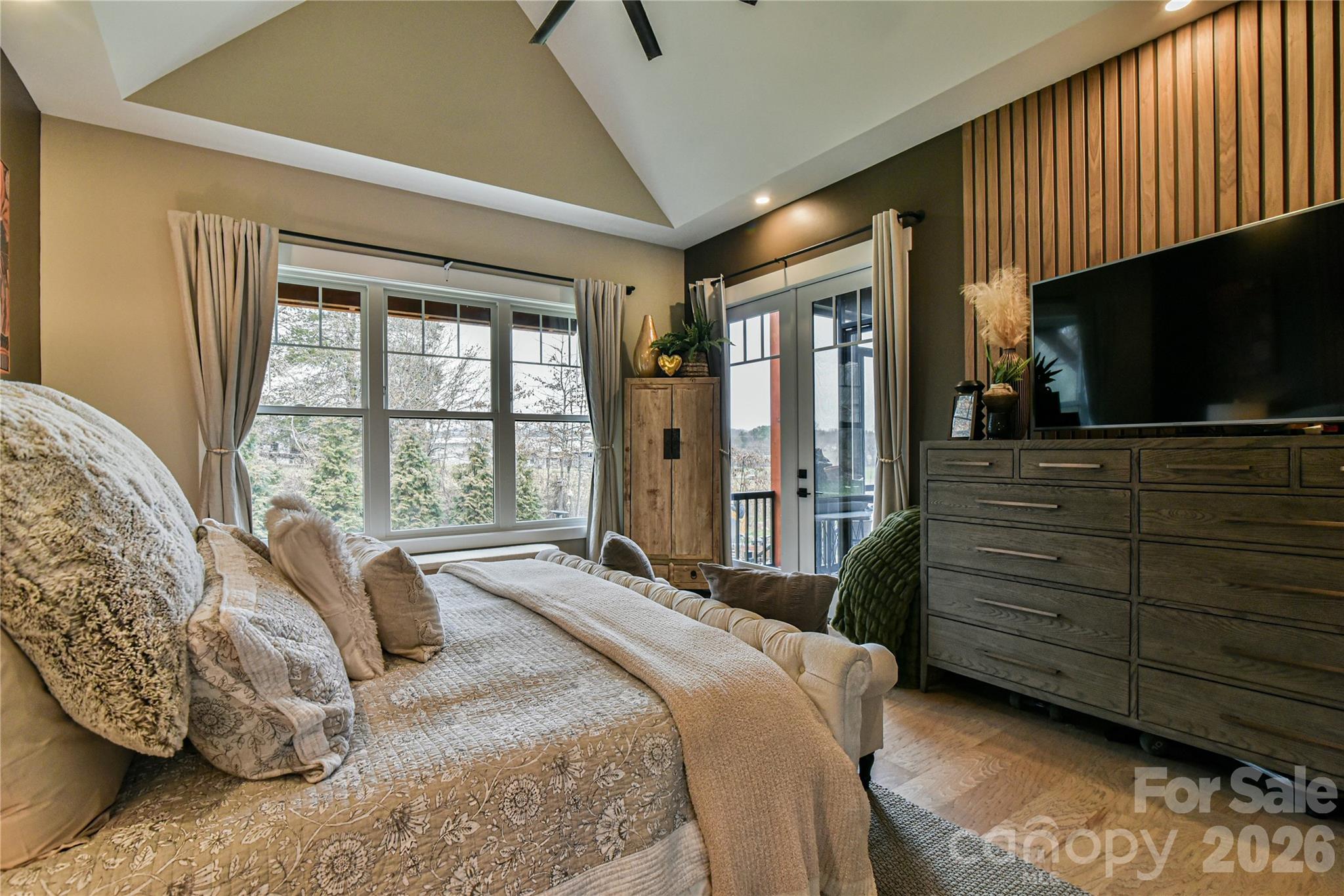 138 Mavrick Drive — Mills River