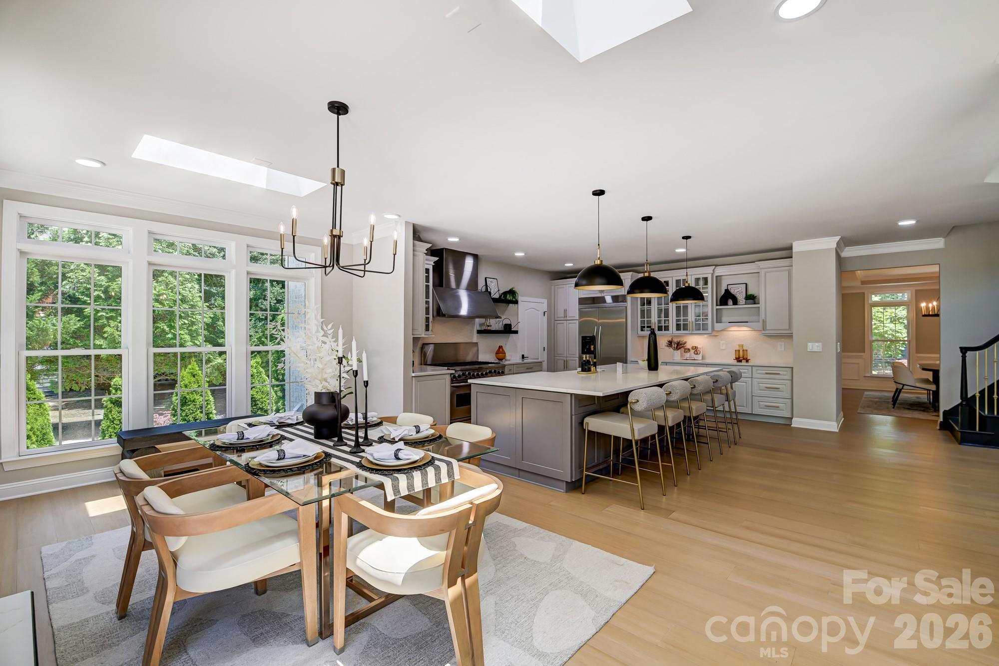 8707 Fairview Road — Charlotte