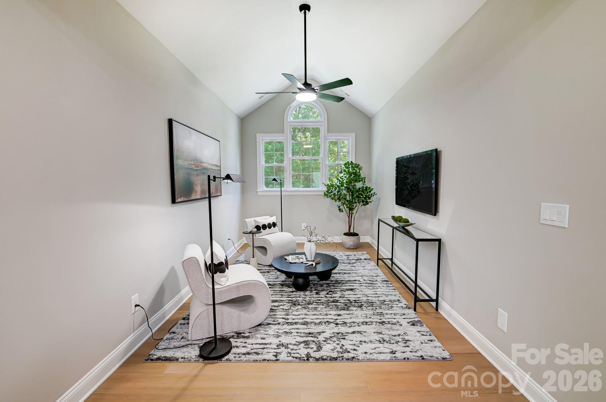 8707 Fairview Road — Charlotte