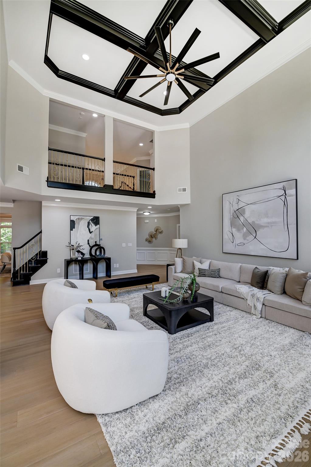 8707 Fairview Road — Charlotte