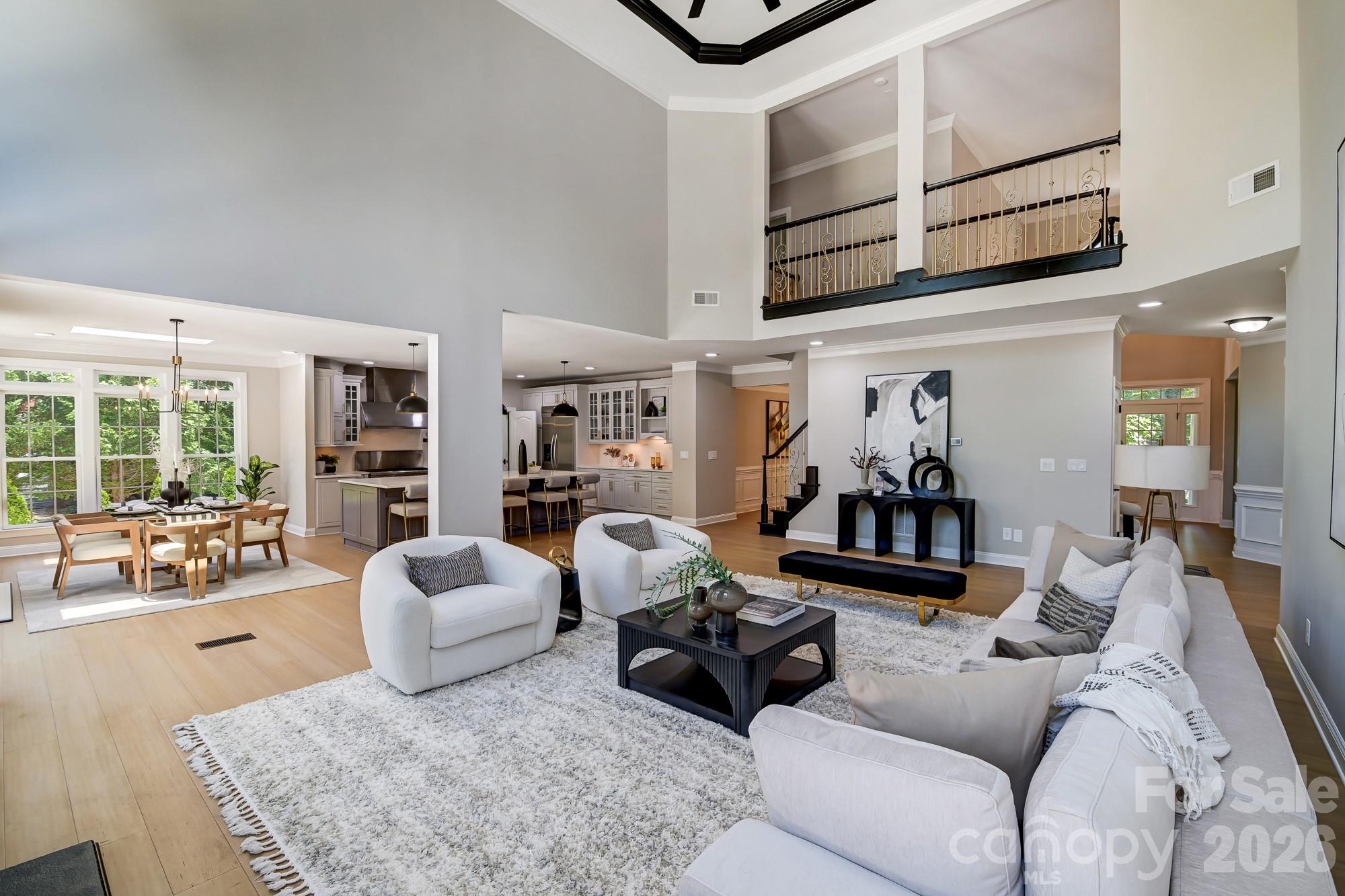 8707 Fairview Road — Charlotte