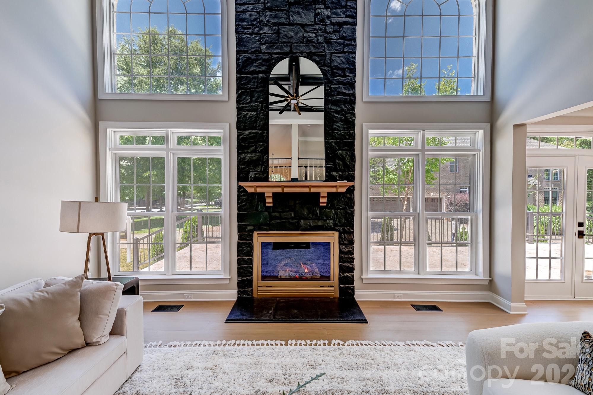 8707 Fairview Road — Charlotte