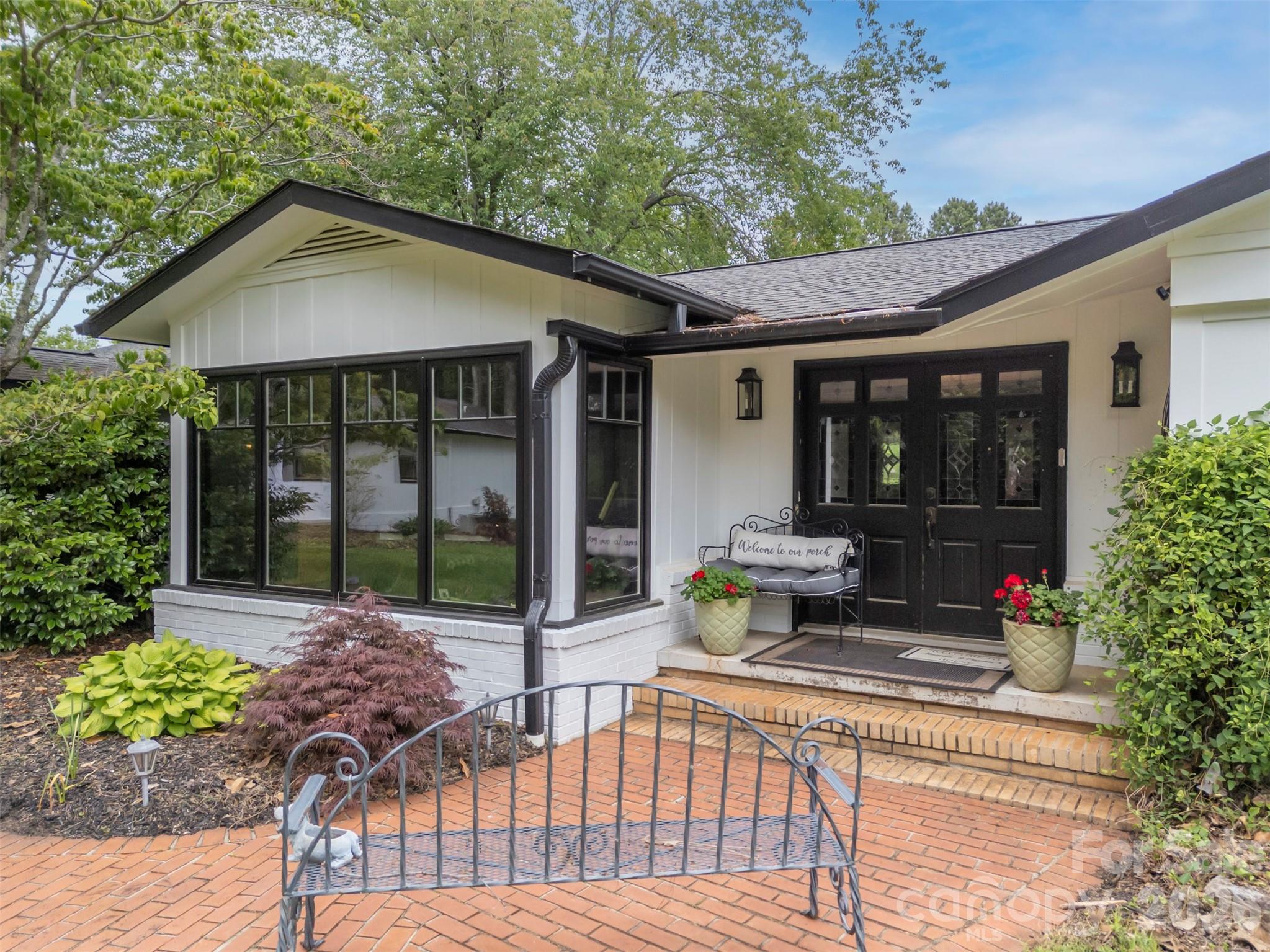 64 Persimmon Hill Drive — Columbus