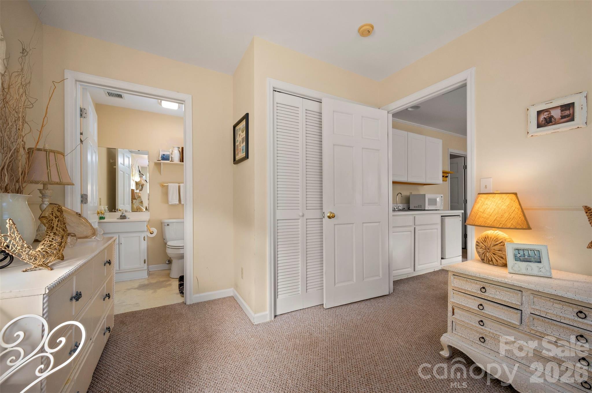 64 Persimmon Hill Drive — Columbus