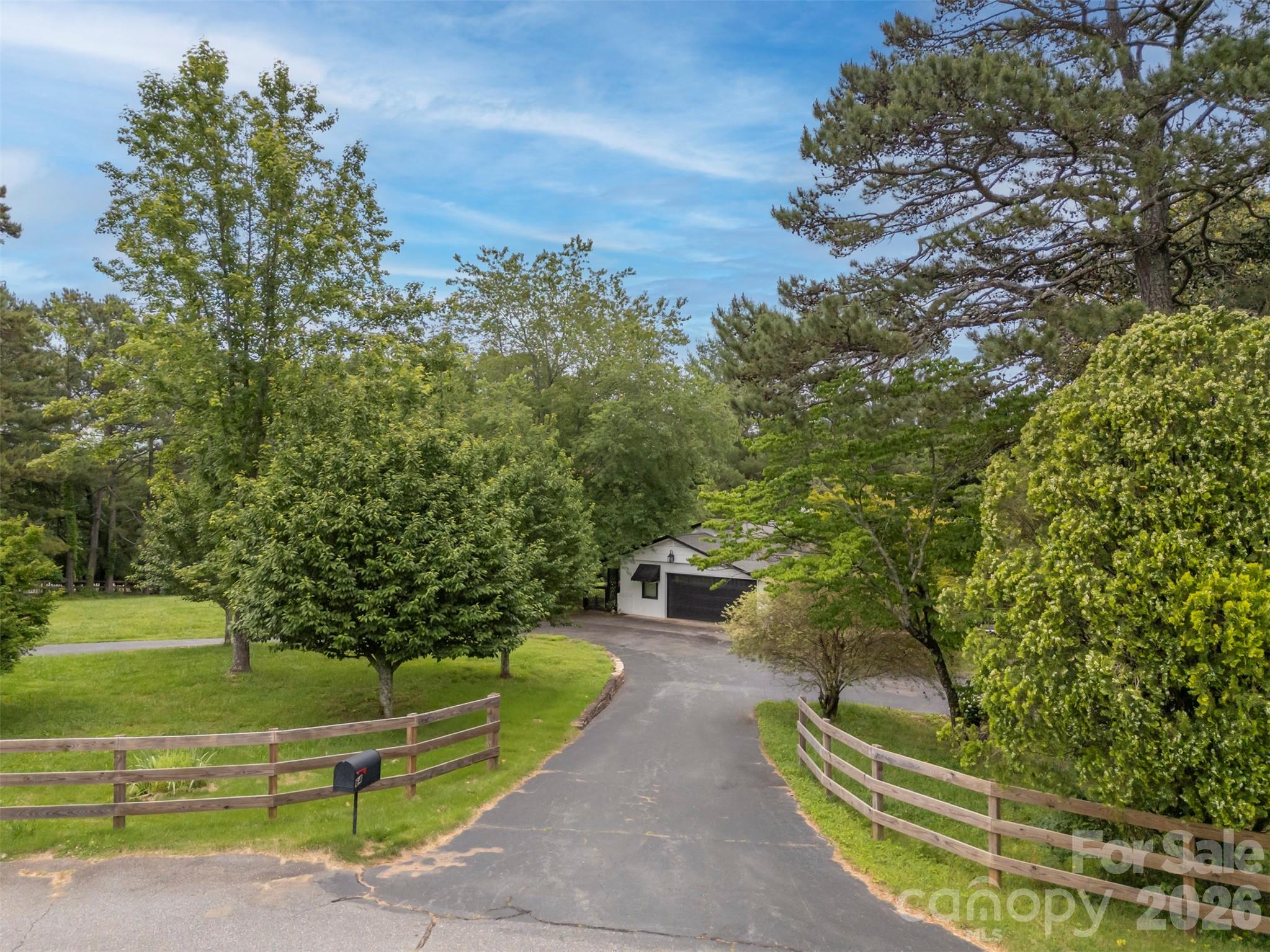 64 Persimmon Hill Drive — Columbus