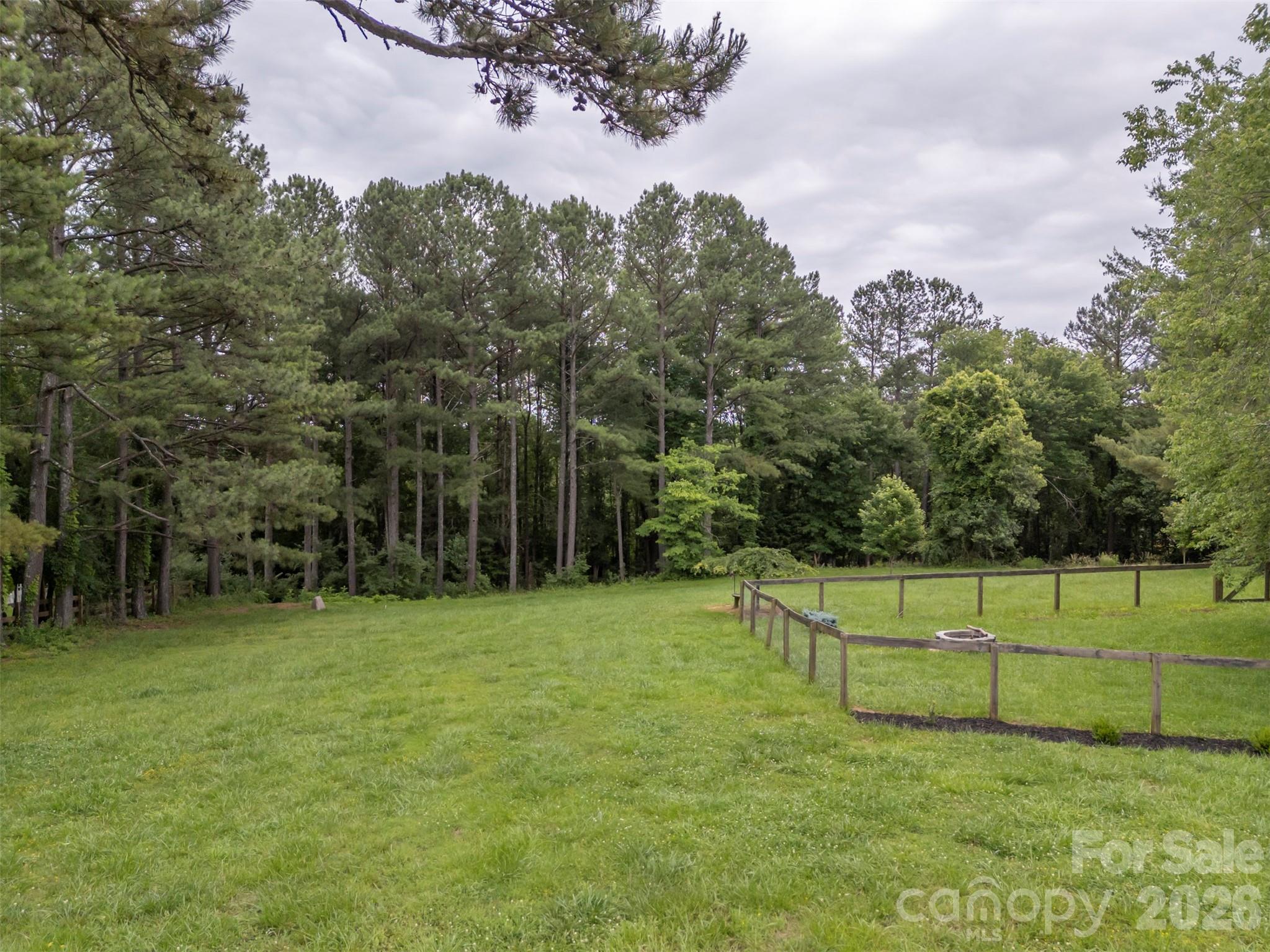 64 Persimmon Hill Drive — Columbus
