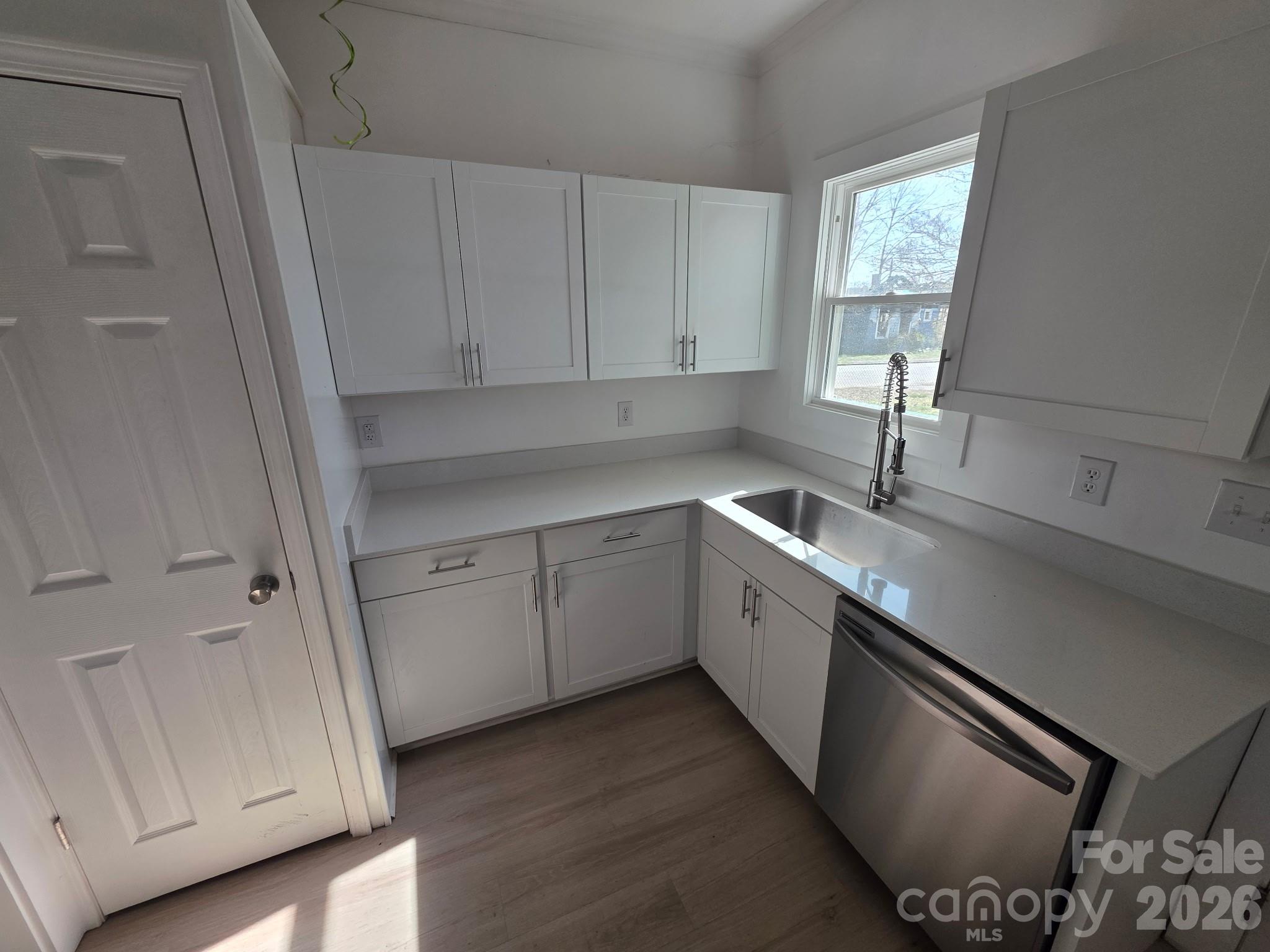 572 2nd Street — Chester