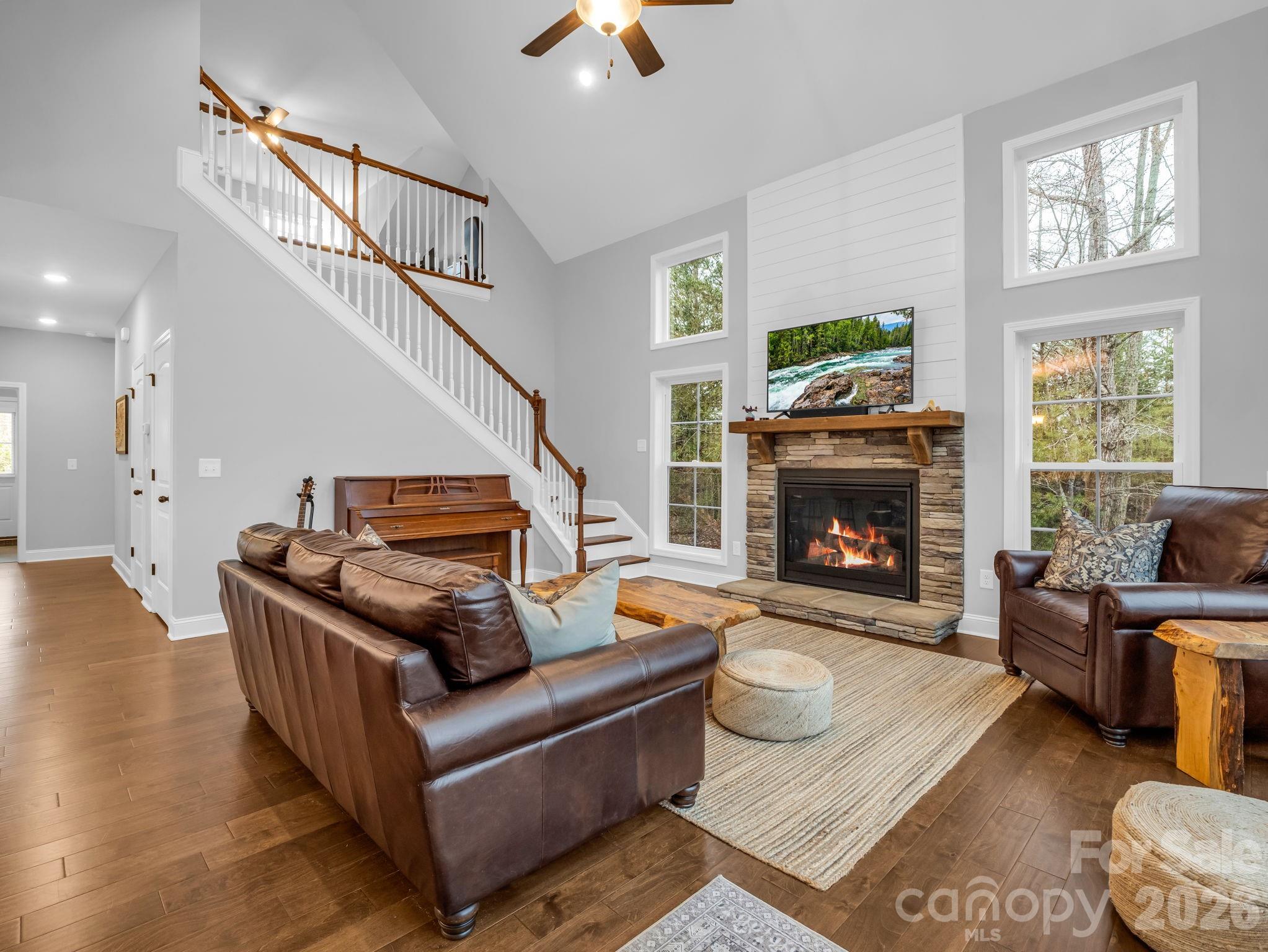 631 Mountain Parkway — Mill Spring