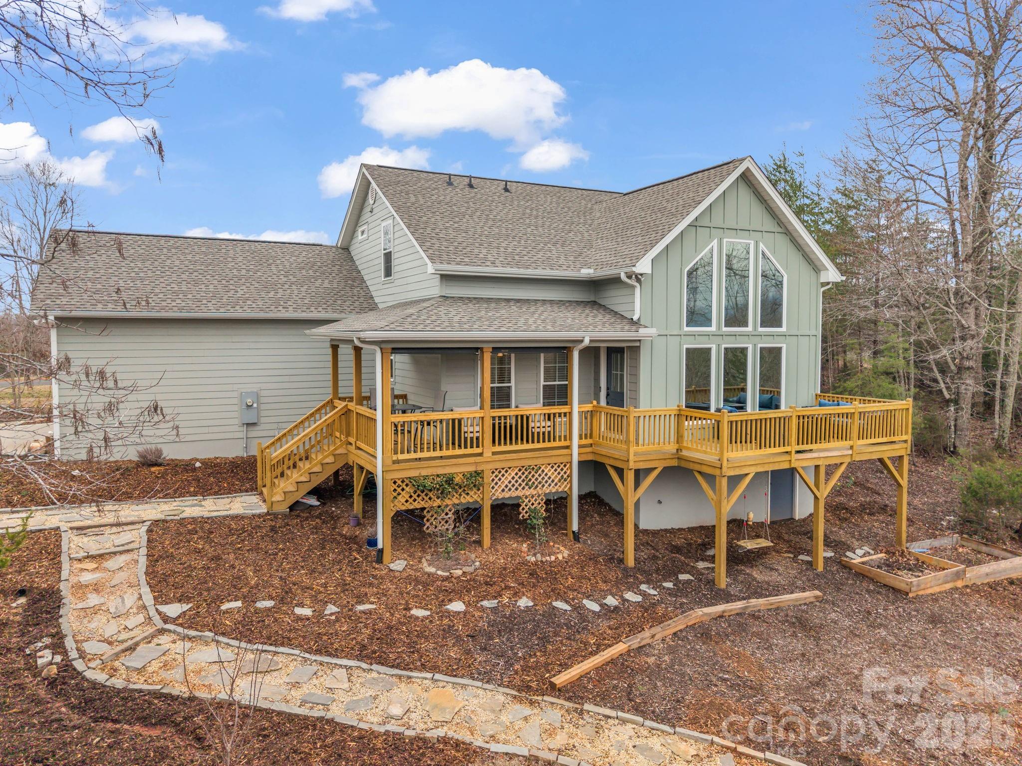 631 Mountain Parkway — Mill Spring