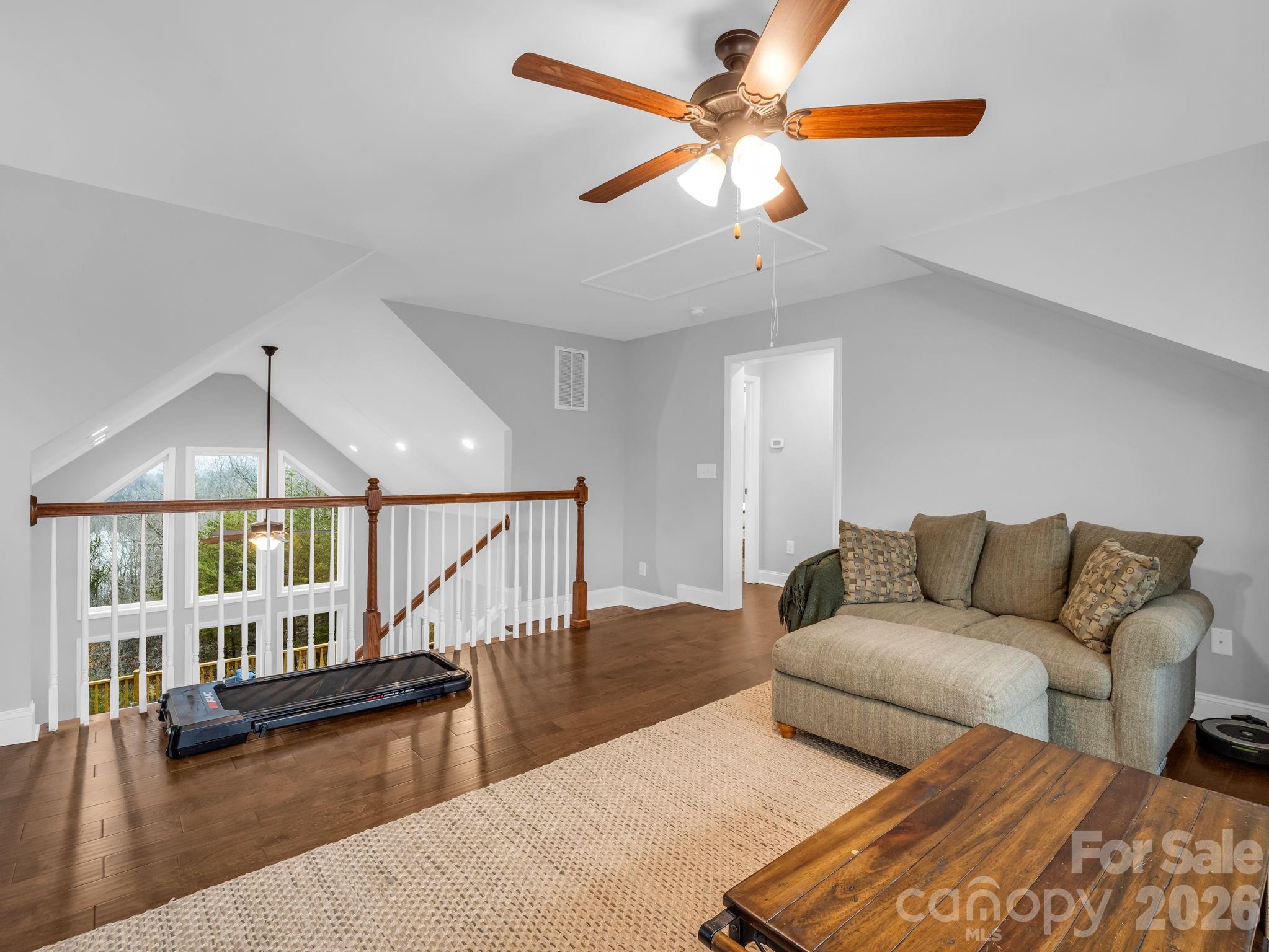 631 Mountain Parkway — Mill Spring