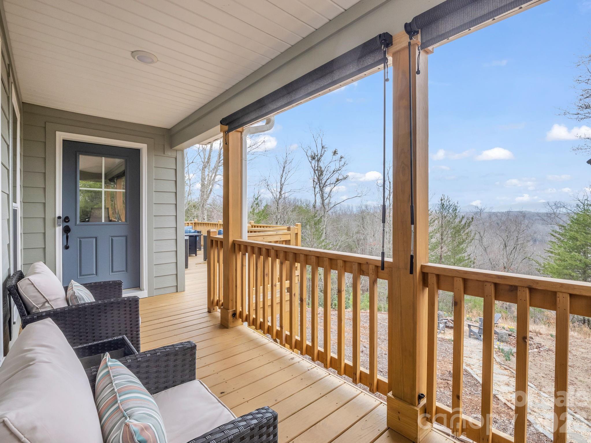 631 Mountain Parkway — Mill Spring