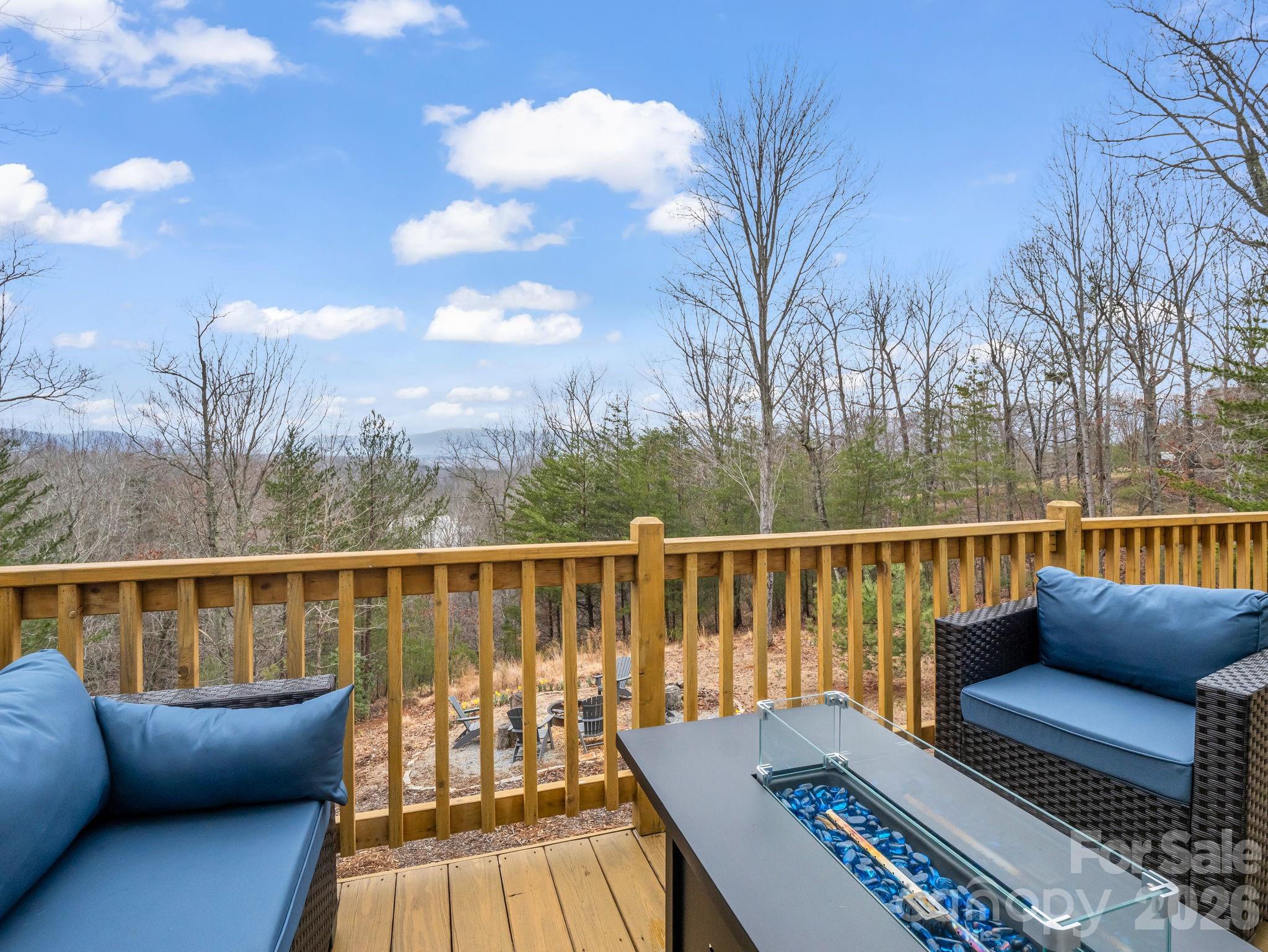 631 Mountain Parkway — Mill Spring