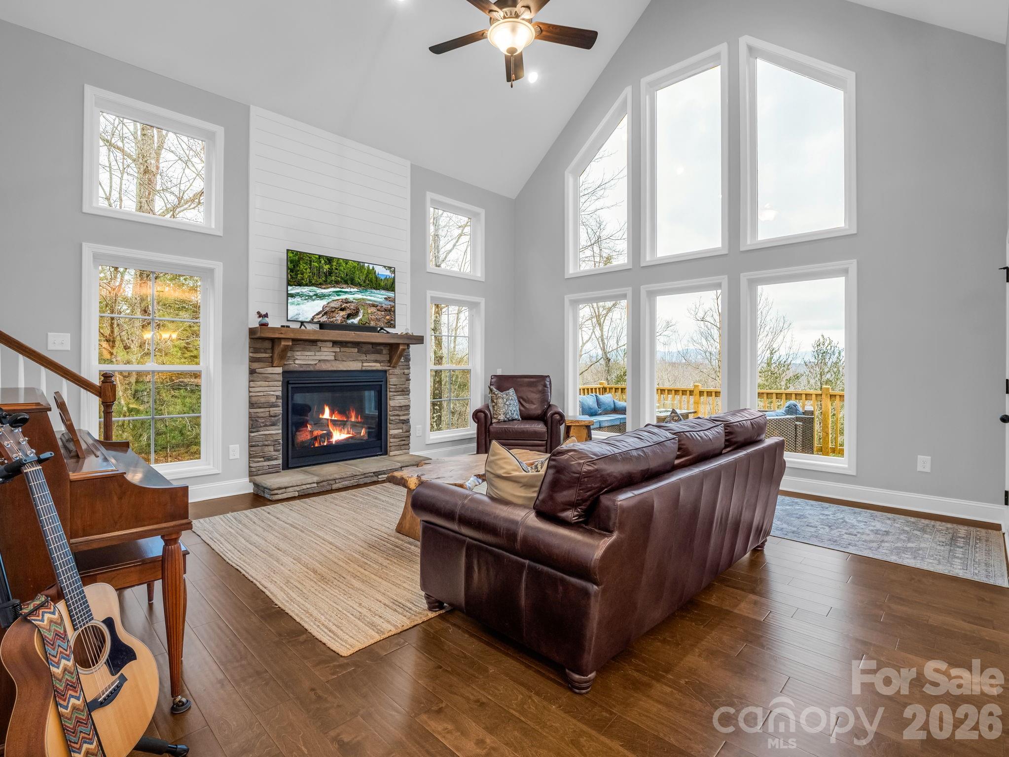 631 Mountain Parkway — Mill Spring